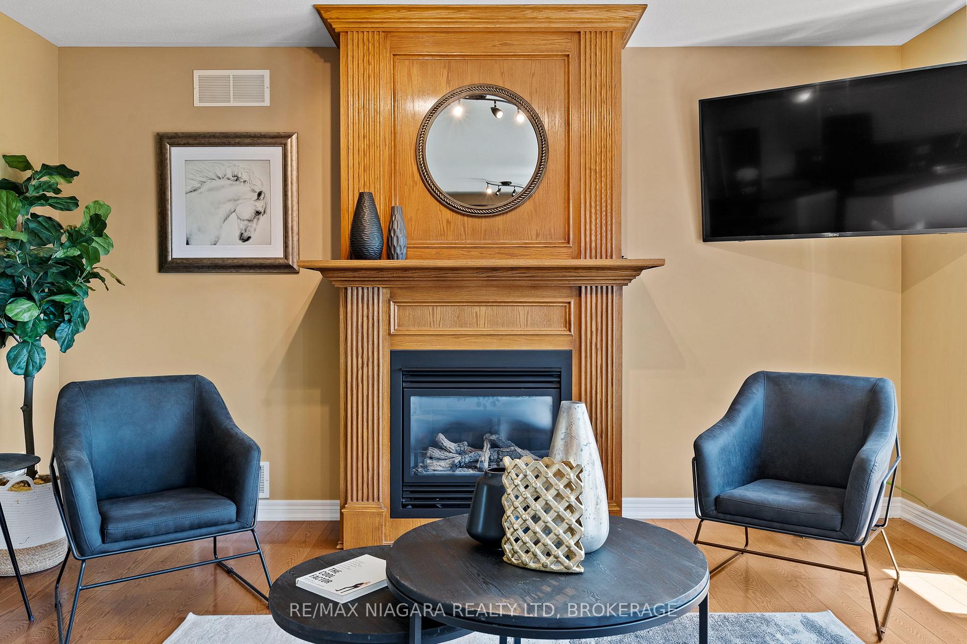 Photo 12 of 7040 St Michael Avenue, Niagara Falls, Forestview — HOMEH