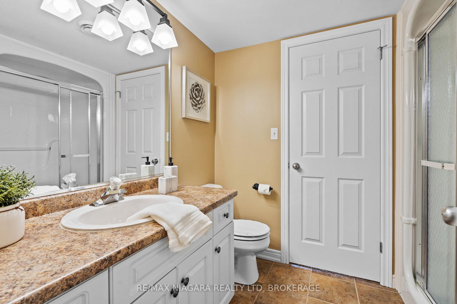 Photo 30 of 7040 St Michael Avenue, Niagara Falls, Forestview — HOMEH