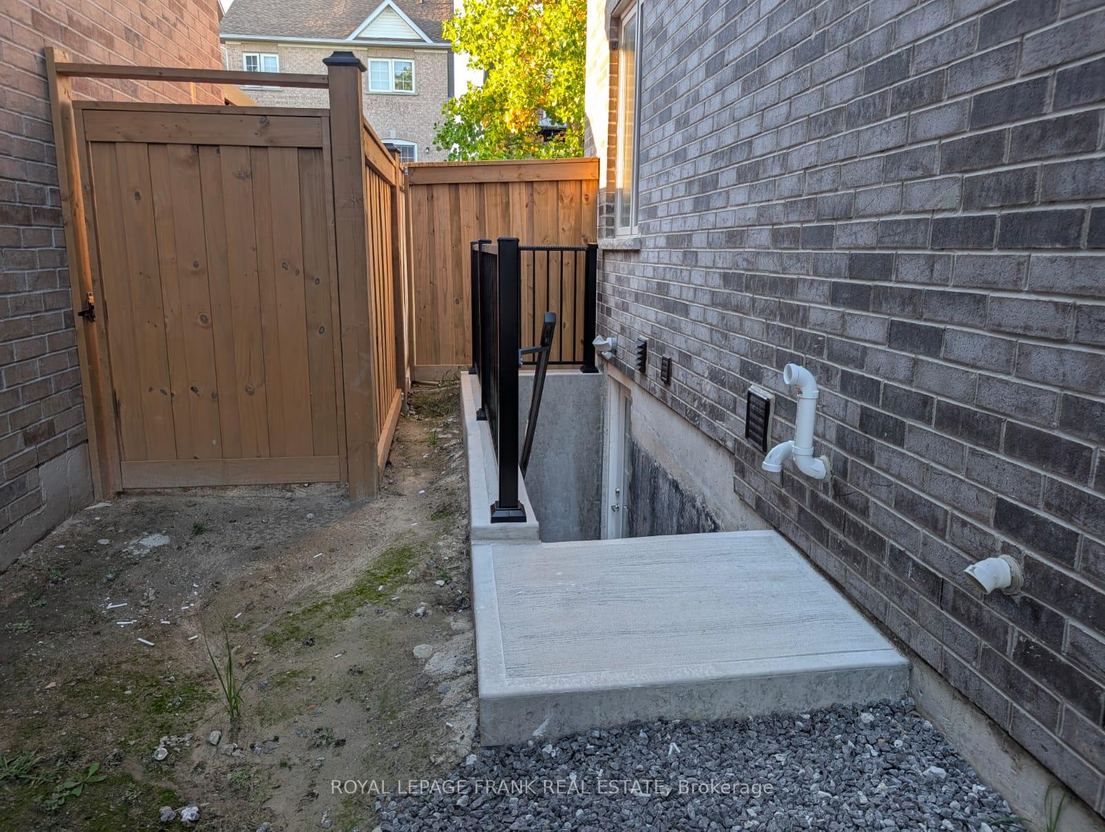 Photo 2 of Unit Bsmt, 41 Morley Crescent, Whitby, Rolling Acres — HOMEH