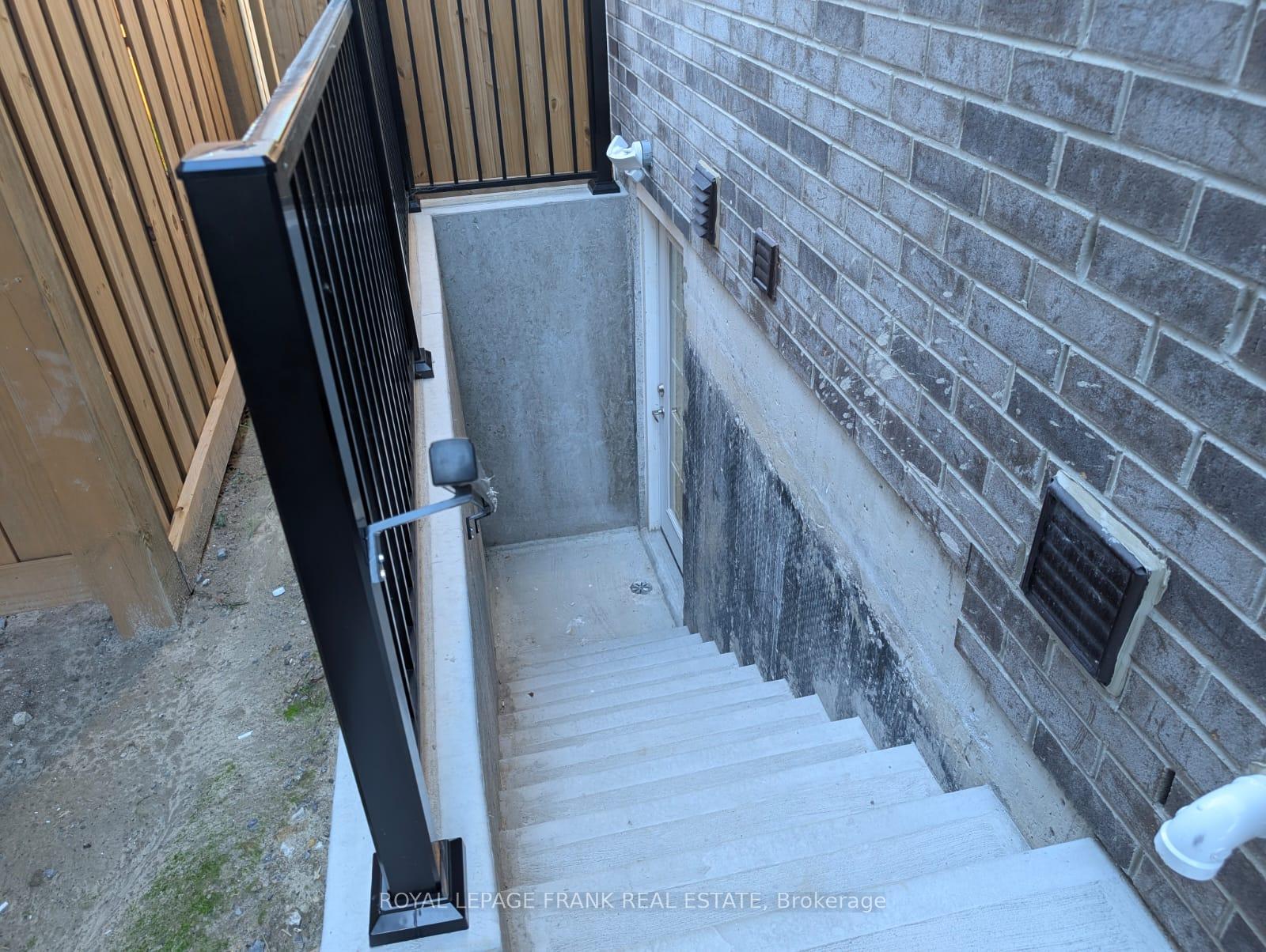Photo 3 of Unit Bsmt, 41 Morley Crescent, Whitby, Rolling Acres — HOMEH