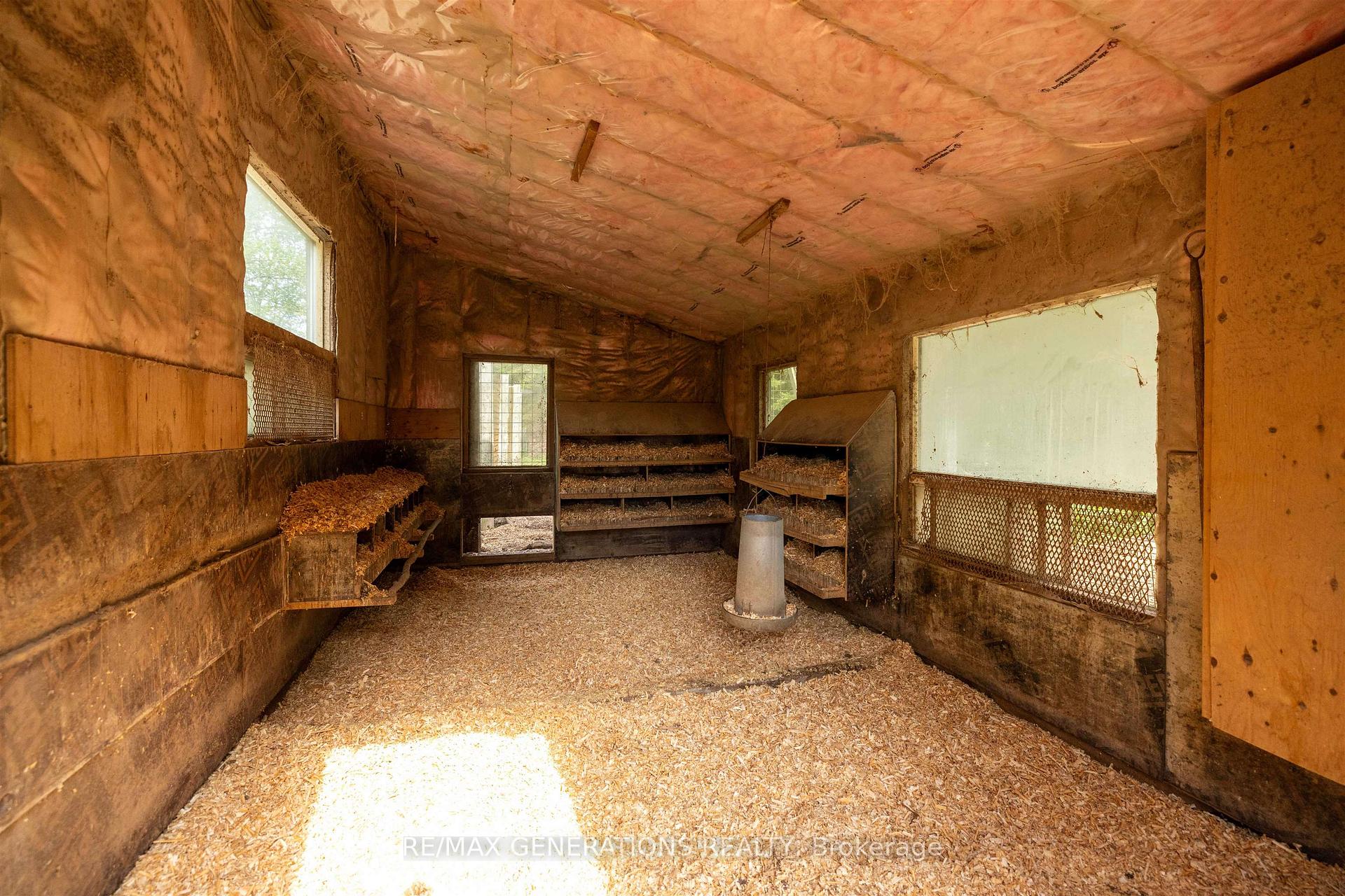 Photo 17 of 610 Road No. 5 S, Shuniah — HOMEH