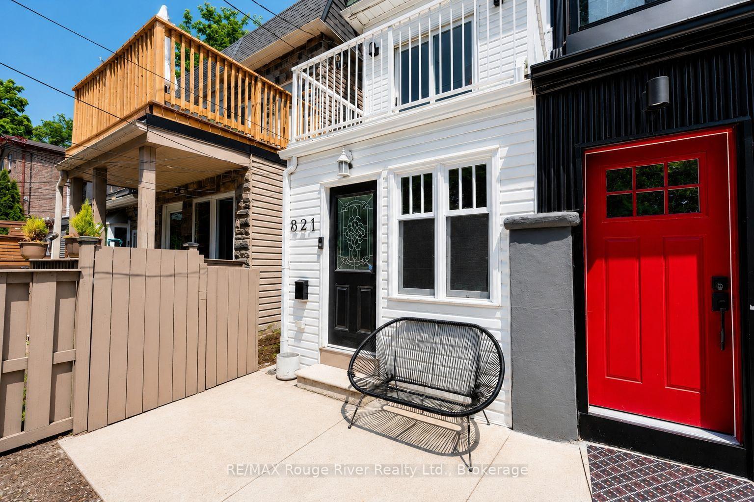 Photo 2 of 821 Craven Road, Toronto, Greenwood-Coxwell — HOMEH