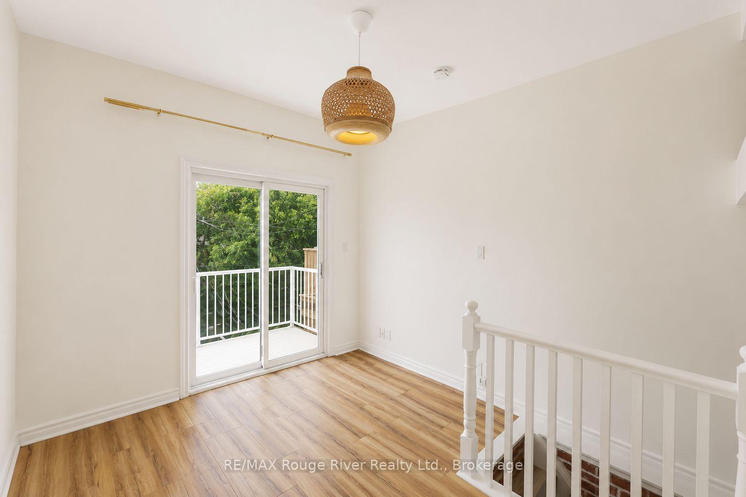 Photo 14 of 821 Craven Road, Toronto, Greenwood-Coxwell — HOMEH