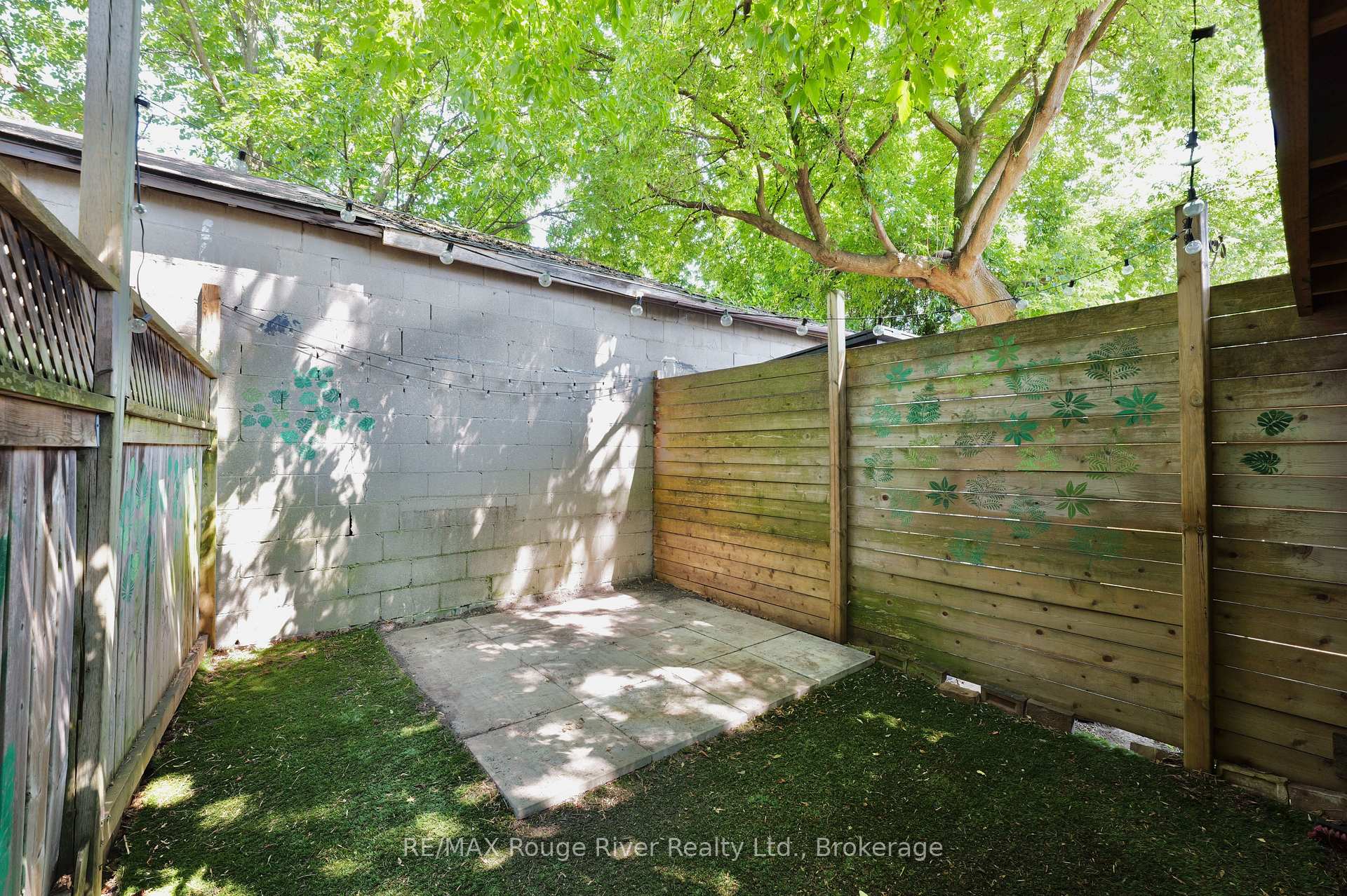 Photo 26 of 821 Craven Road, Toronto, Greenwood-Coxwell — HOMEH