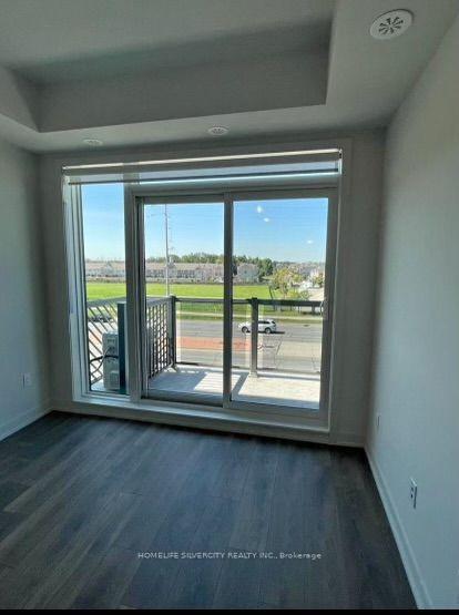 Photo 2 of 62 Sky Harbour Drive, Brampton, Bram West — HOMEH