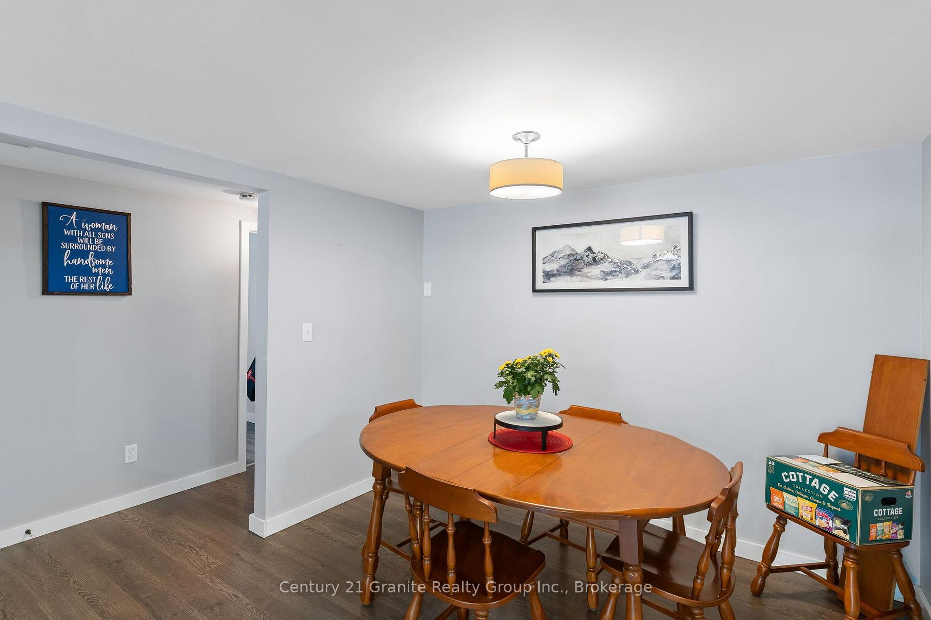 Photo 11 of 4687 County Rd 21, Dysart et al, Dysart — HOMEH