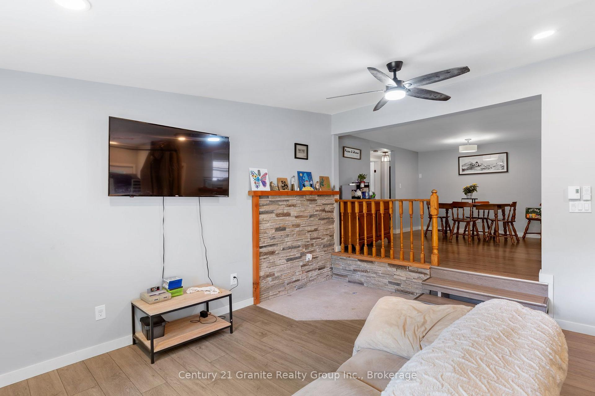 Photo 13 of 4687 County Rd 21, Dysart et al, Dysart — HOMEH
