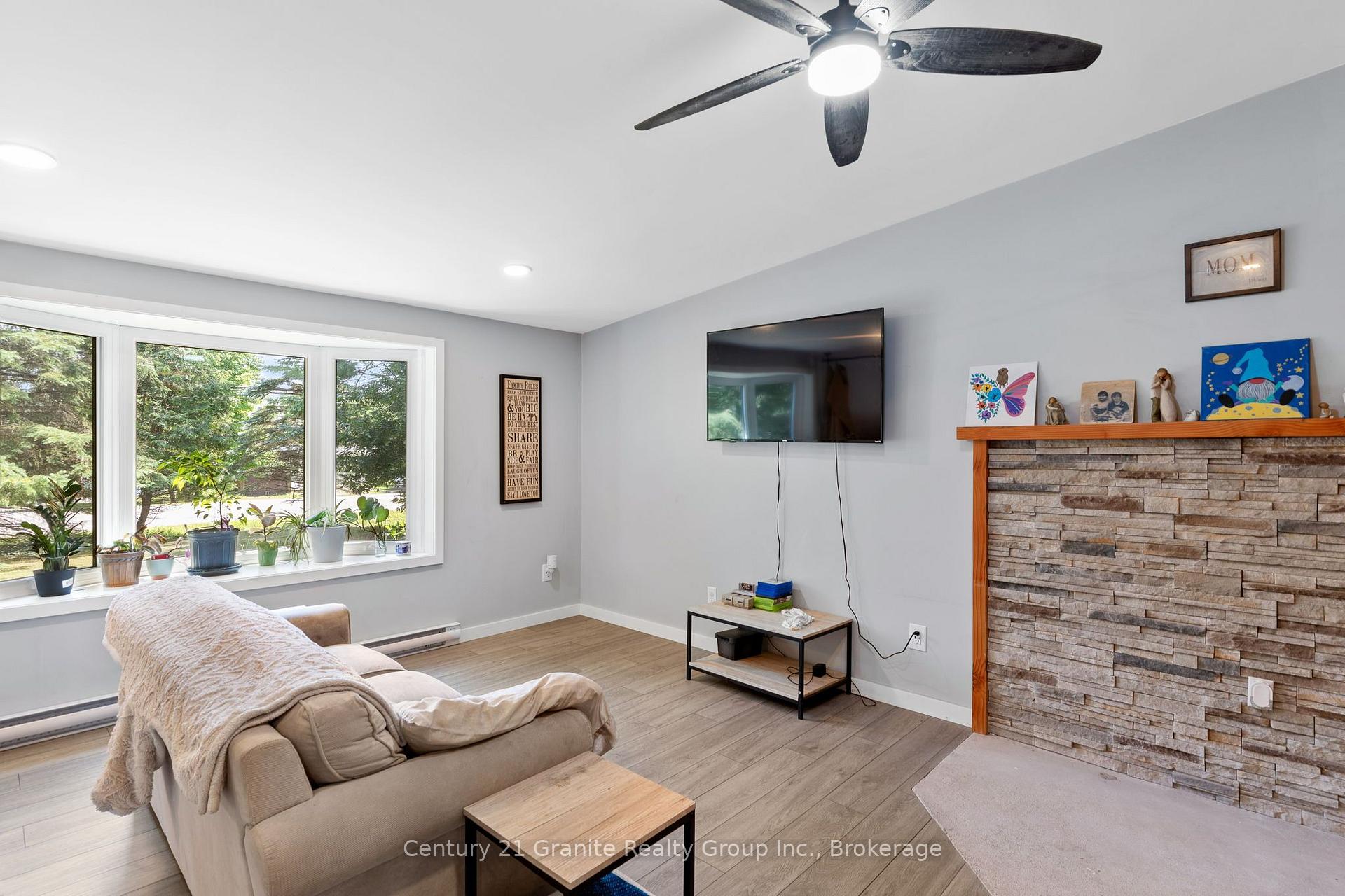 Photo 14 of 4687 County Rd 21, Dysart et al, Dysart — HOMEH