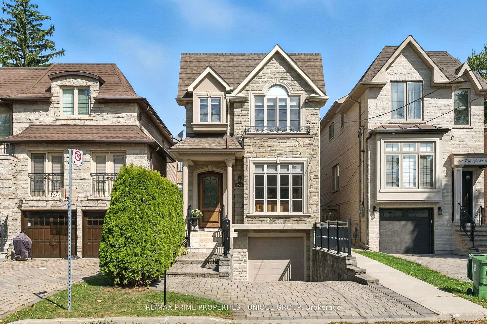 Front of 276 Greenfield Avenue