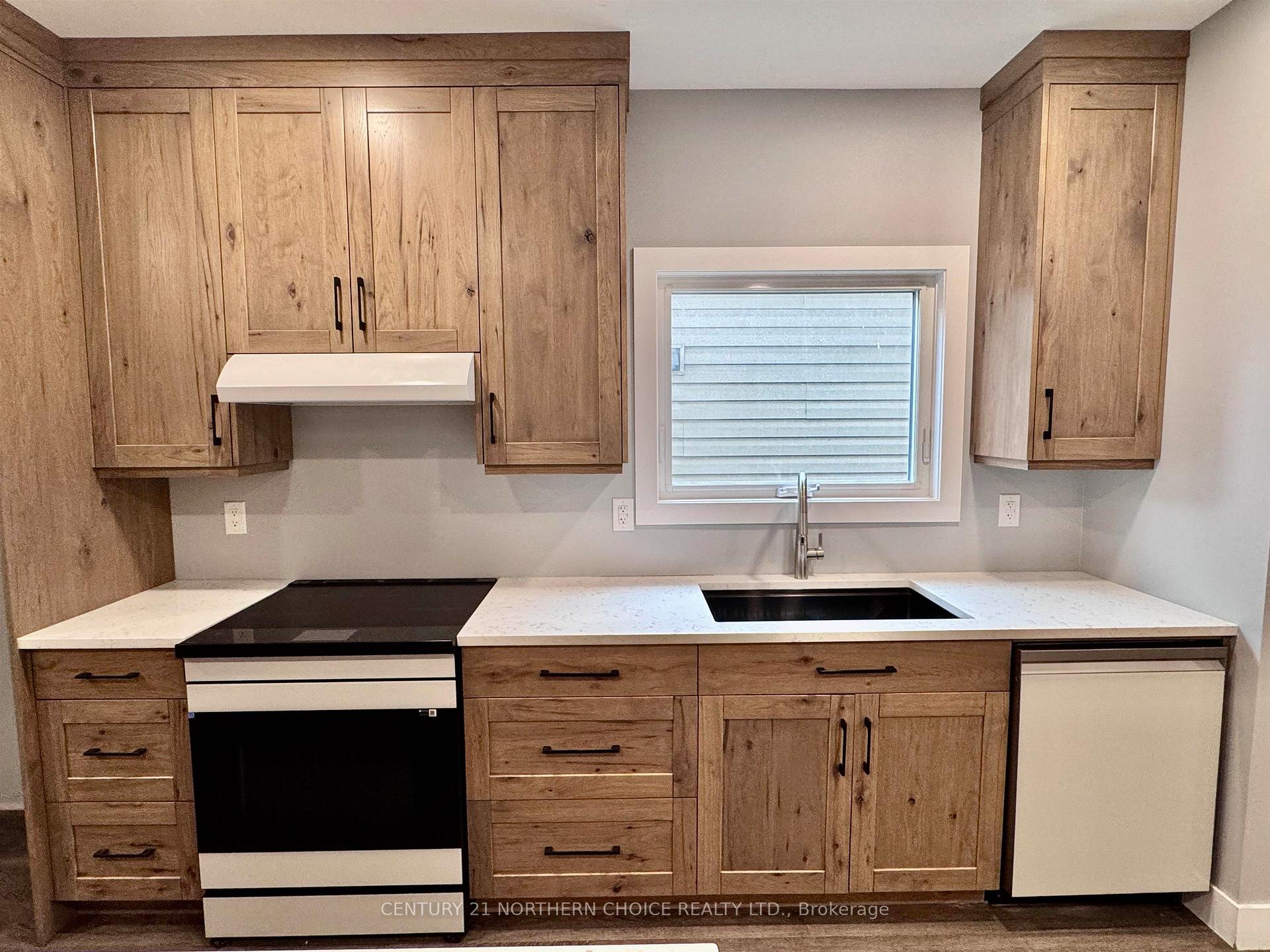 Photo 12 of 128 Third Street W, Fort Frances — HOMEH