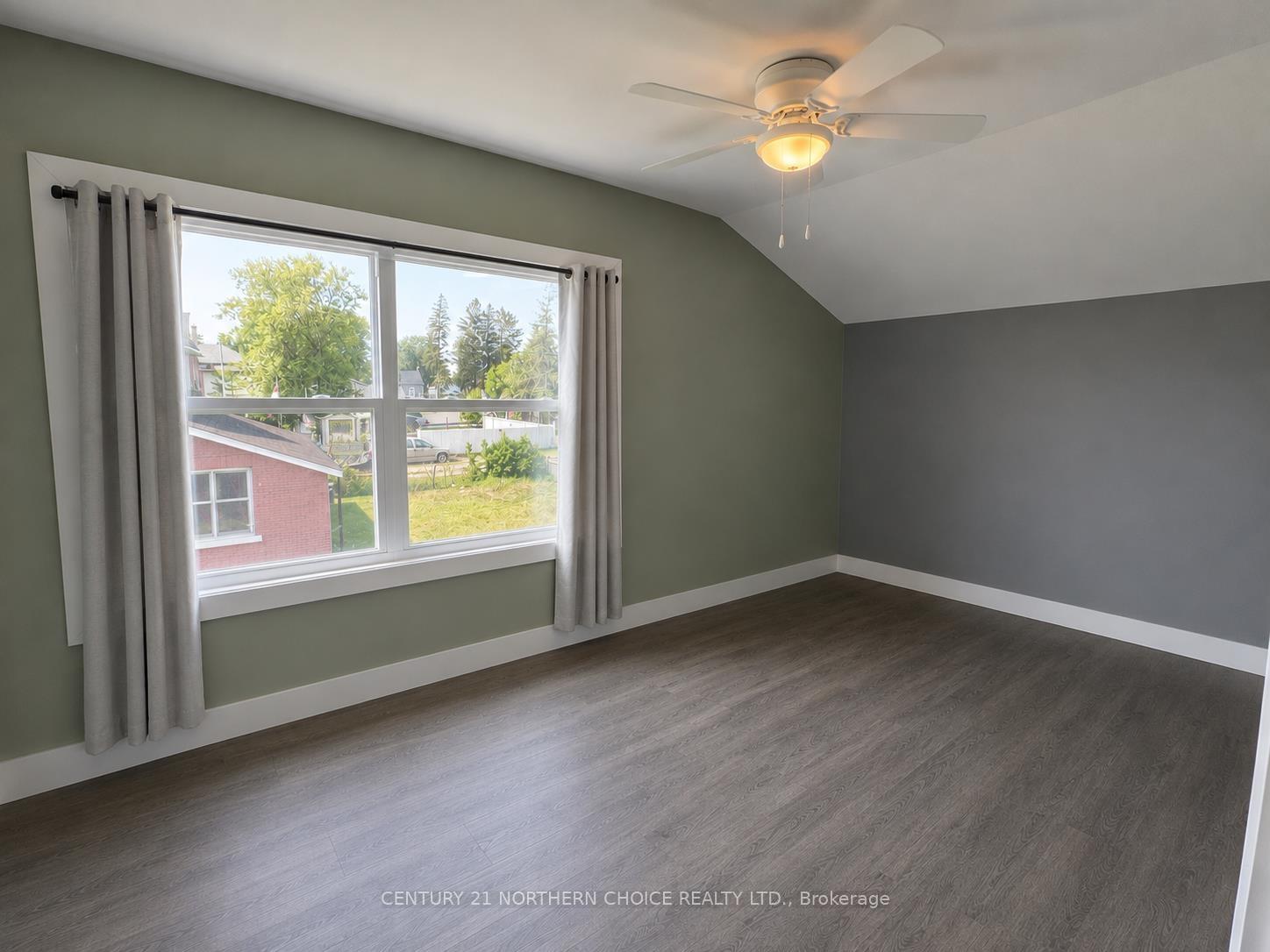 Photo 35 of 128 Third Street W, Fort Frances — HOMEH