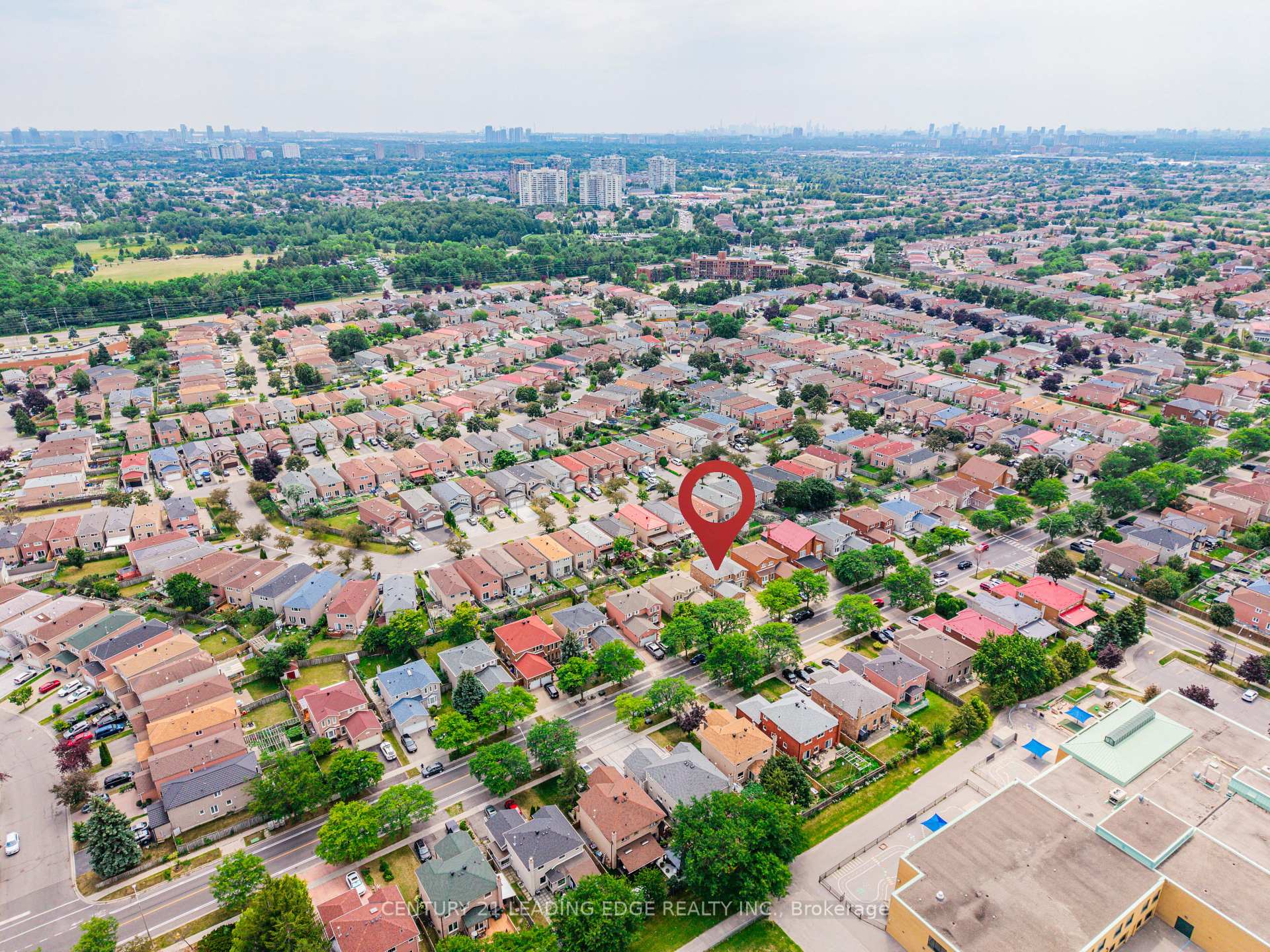 Photo 6 of 47 Elson Street, Markham, Middlefield — HOMEH