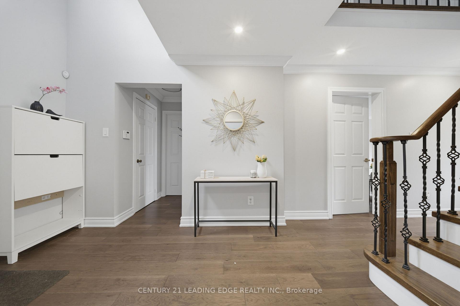 Photo 9 of 47 Elson Street, Markham, Middlefield — HOMEH