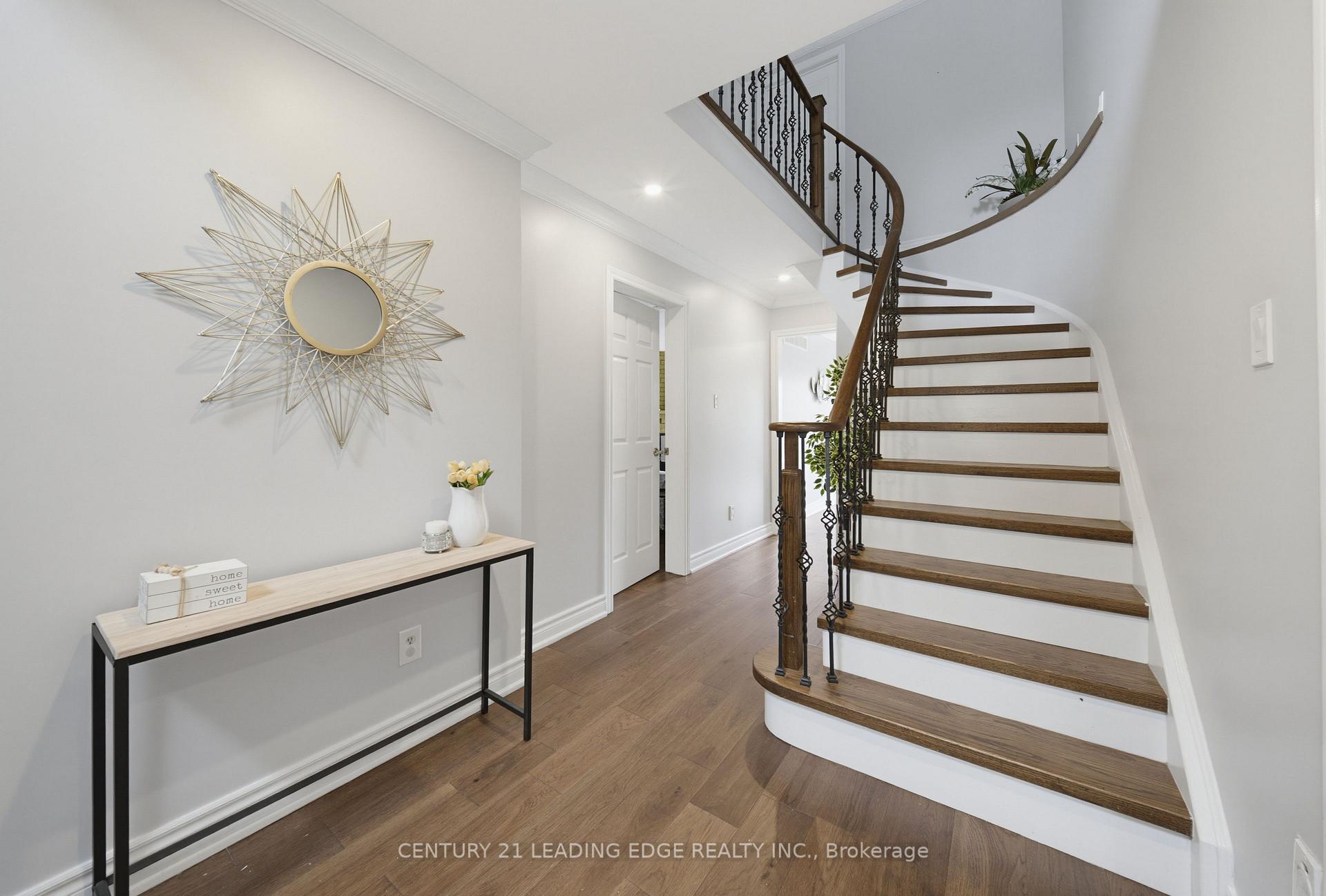 Photo 10 of 47 Elson Street, Markham, Middlefield — HOMEH