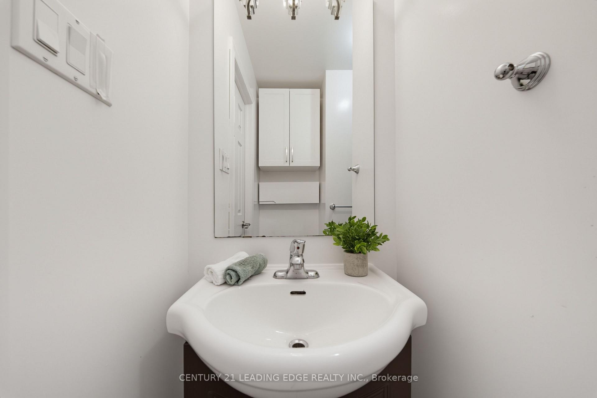 Photo 22 of 47 Elson Street, Markham, Middlefield — HOMEH