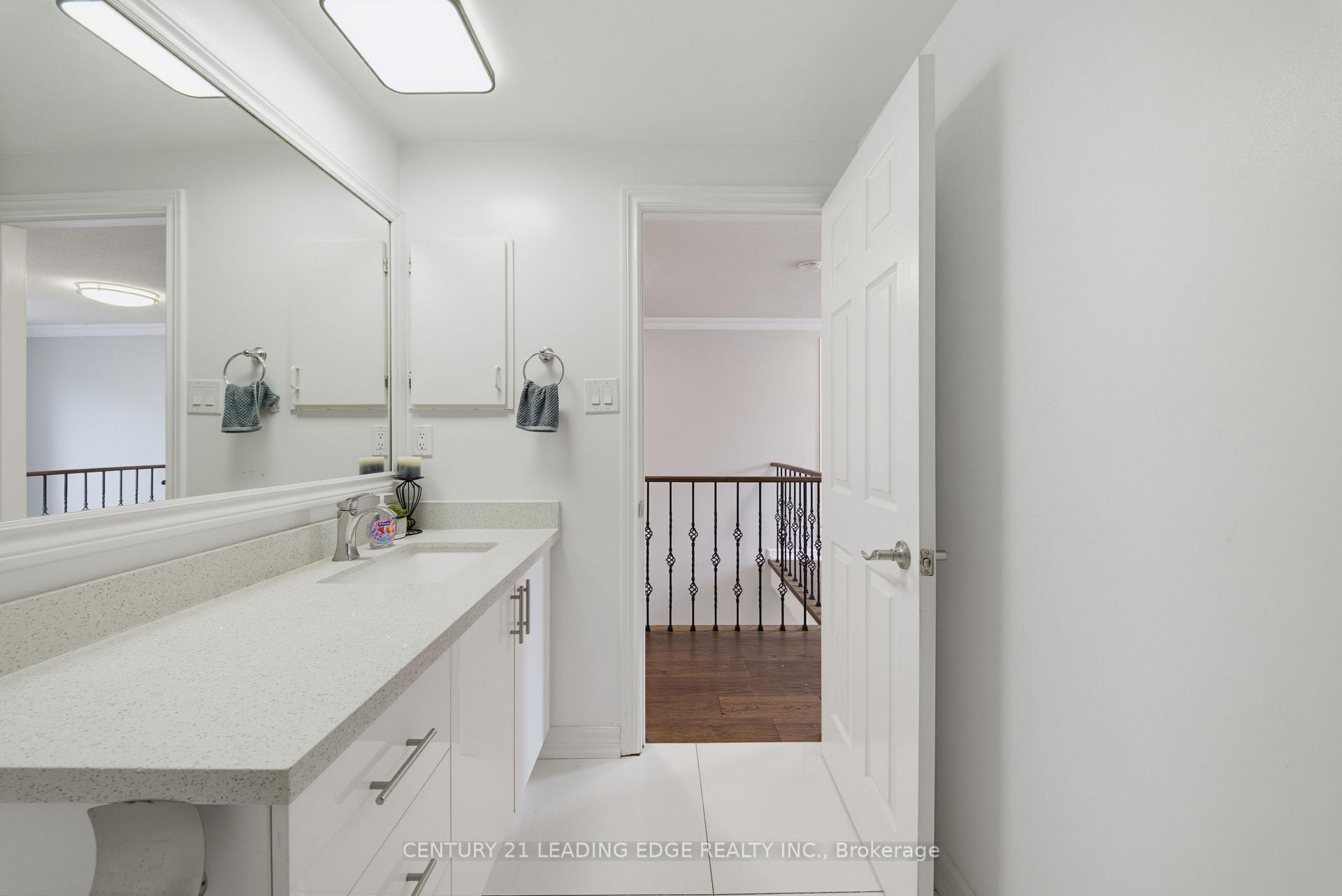 Photo 28 of 47 Elson Street, Markham, Middlefield — HOMEH
