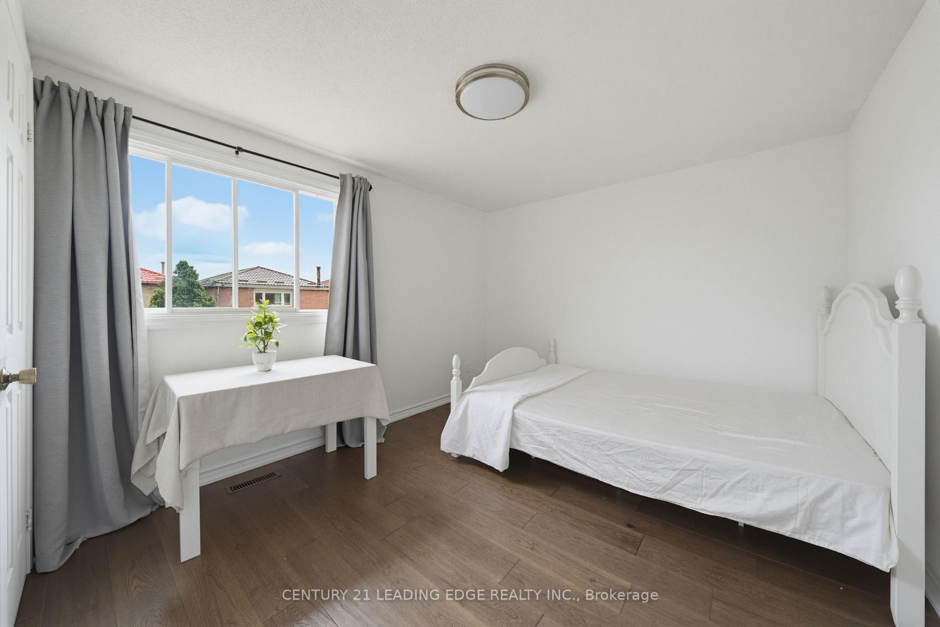 Photo 36 of 47 Elson Street, Markham, Middlefield — HOMEH