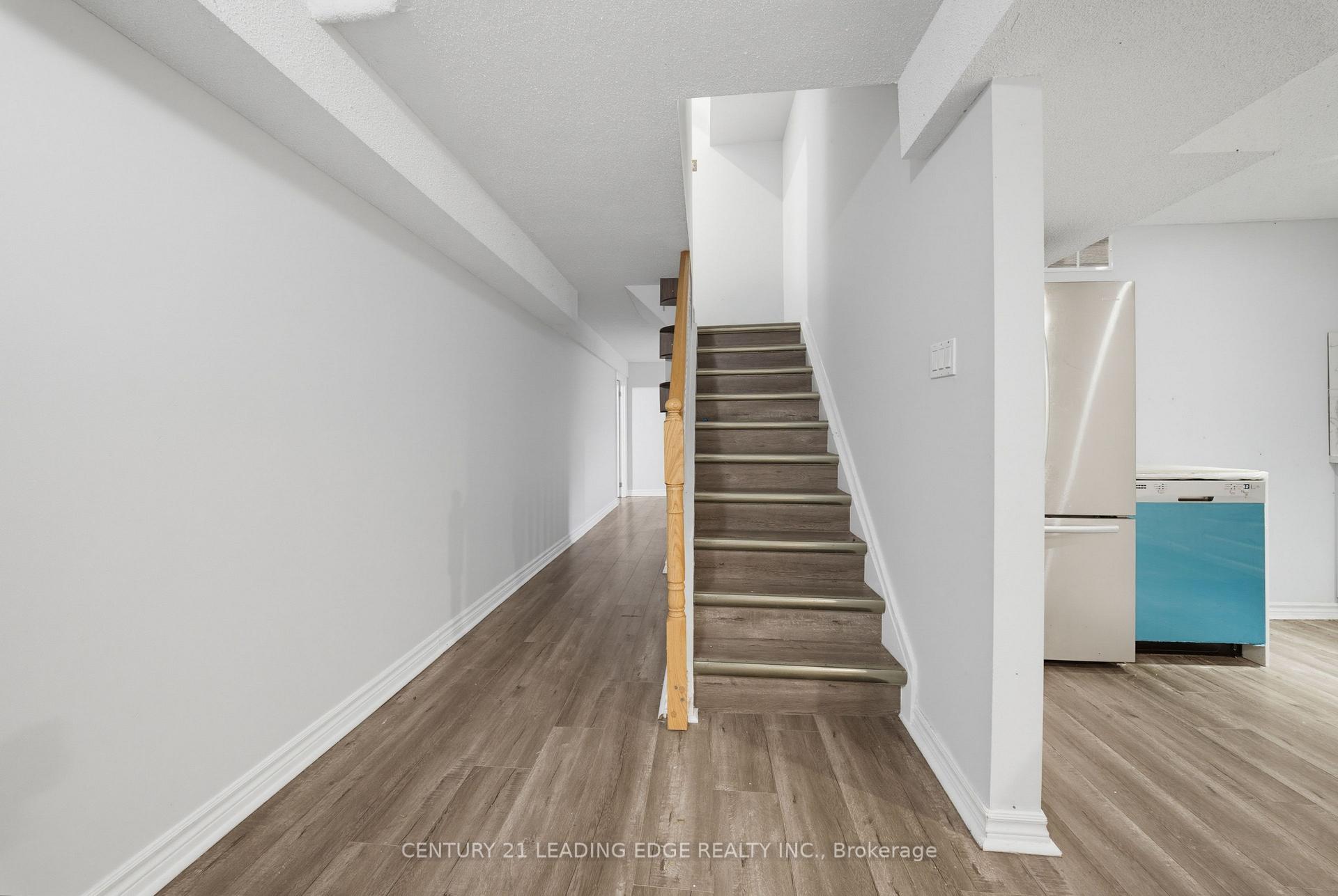 Photo 40 of 47 Elson Street, Markham, Middlefield — HOMEH