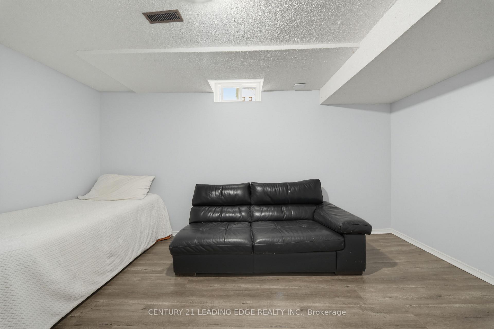 Photo 44 of 47 Elson Street, Markham, Middlefield — HOMEH
