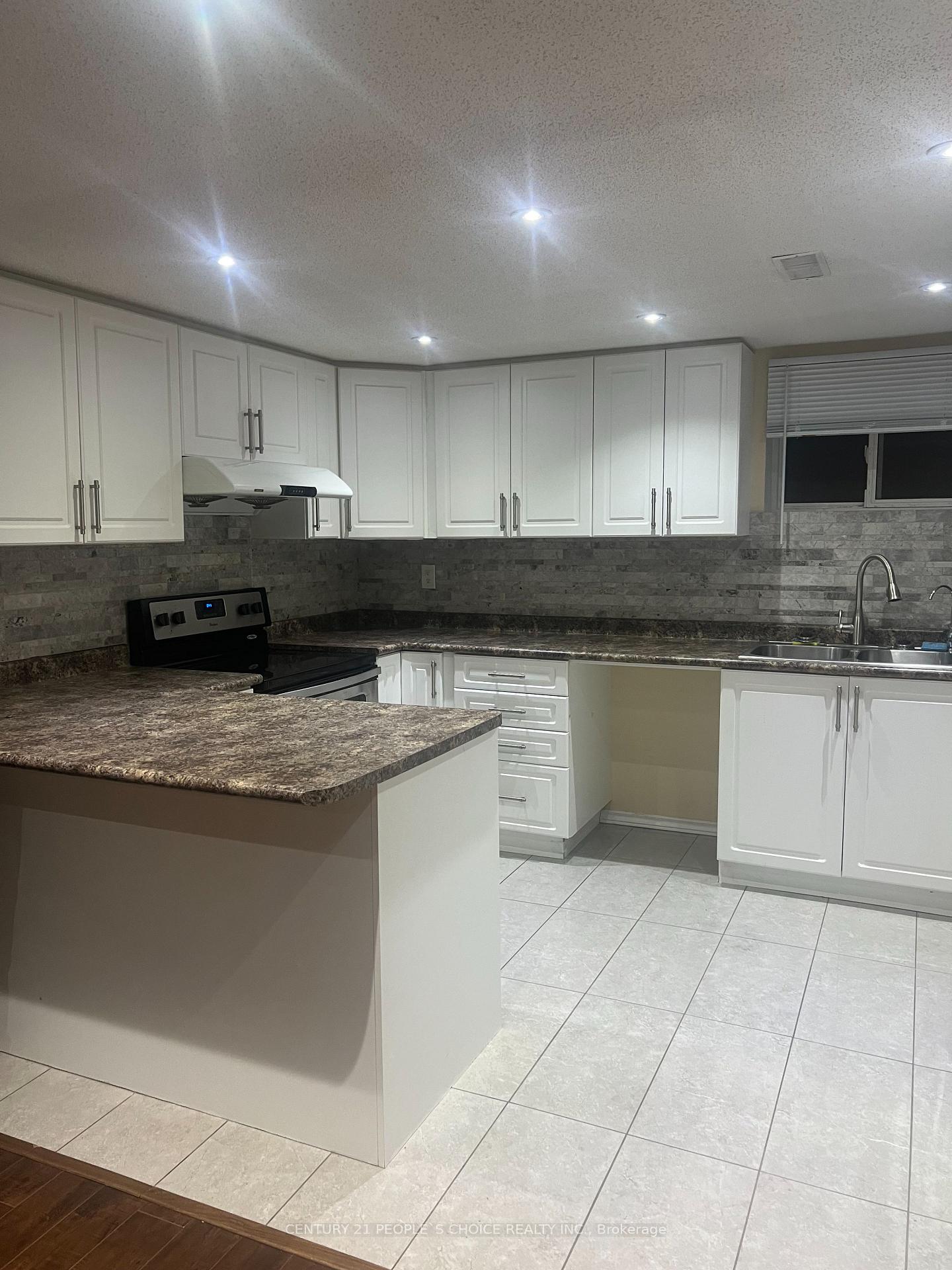 Photo 6 of 66 Stavely Crescent, Etobicoke, Rexdale-Kipling — HOMEH