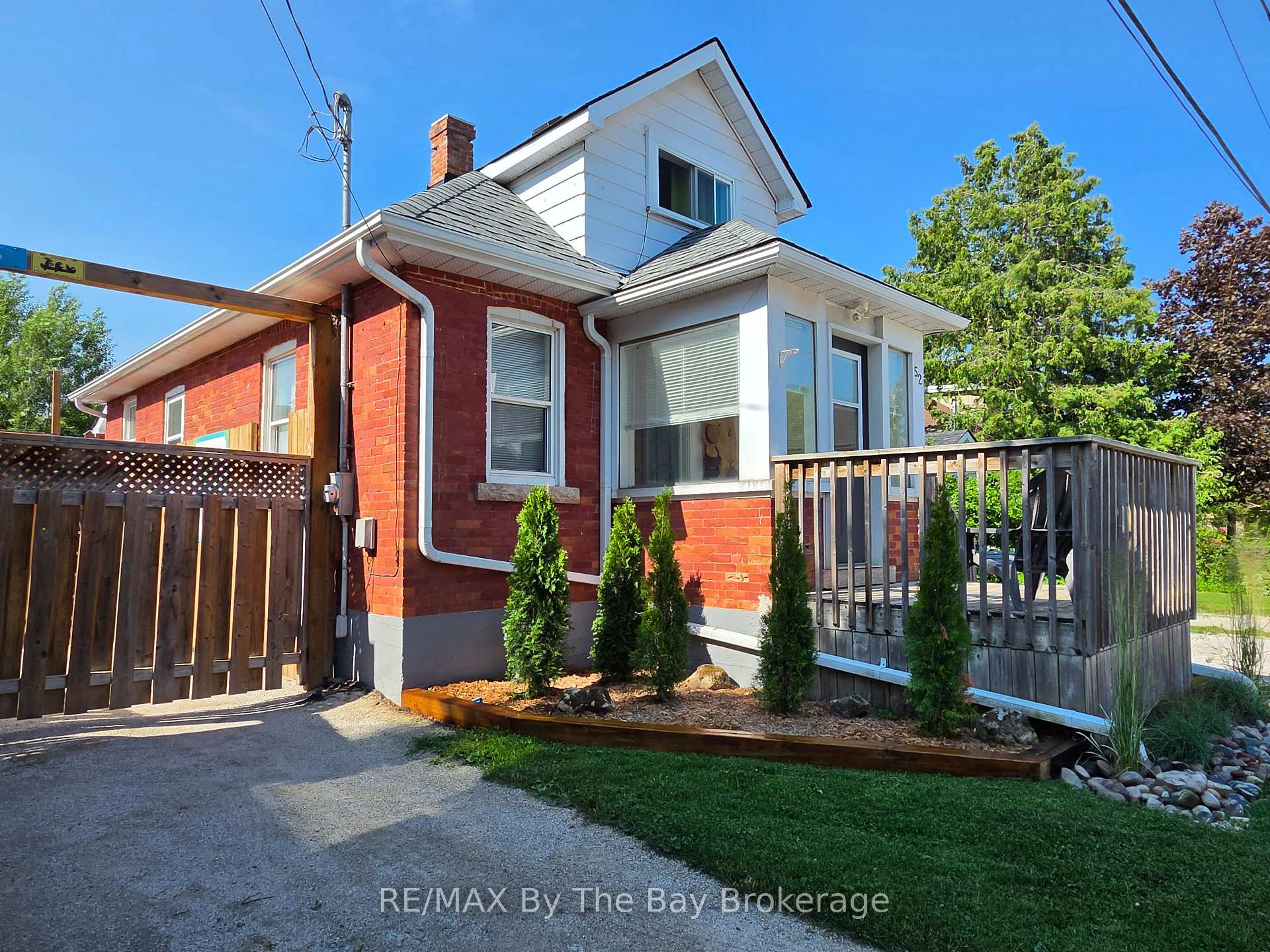 Photo 2 of 52 Berry Street, Meaford — HOMEH