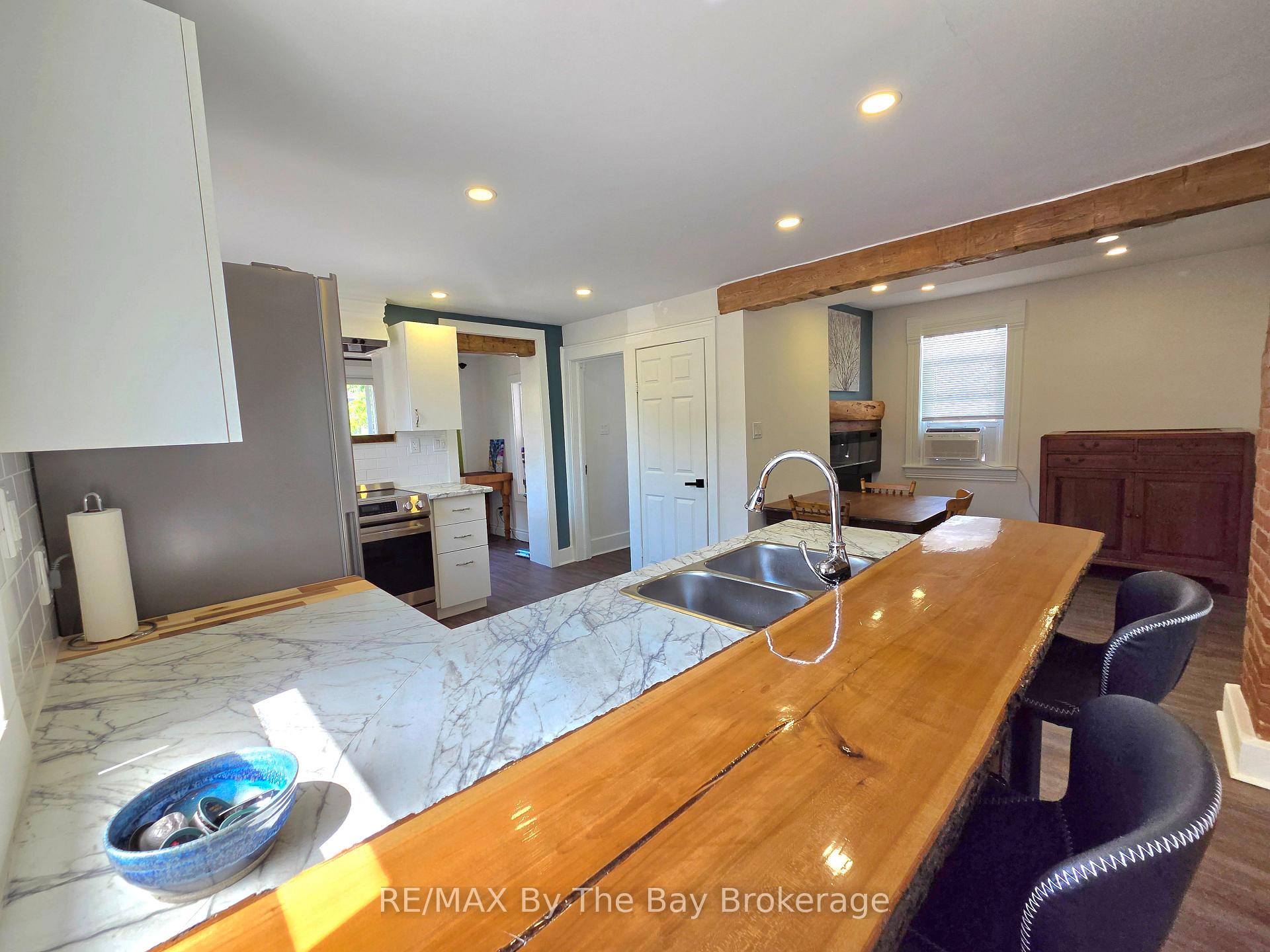 Photo 10 of 52 Berry Street, Meaford — HOMEH