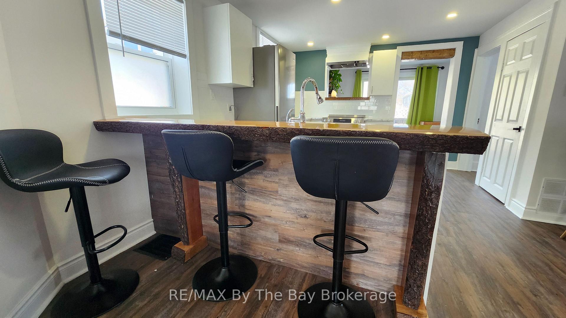 Photo 11 of 52 Berry Street, Meaford — HOMEH