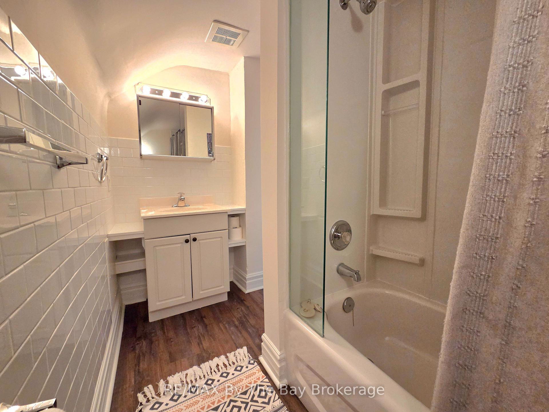 Photo 18 of 52 Berry Street, Meaford — HOMEH