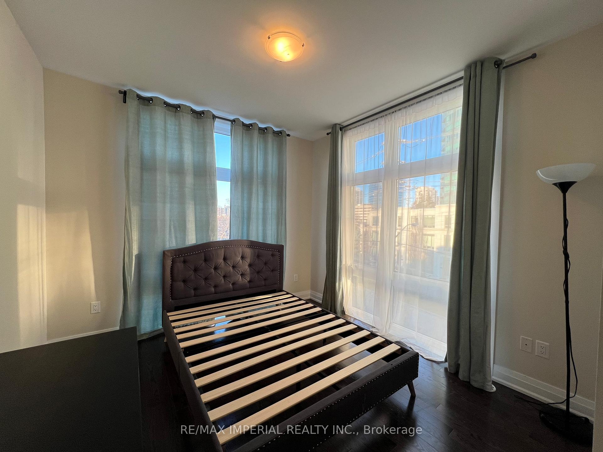 Photo 4 of Unit 93, 23 Eldora Avenue, North York, Newtonbrook West — HOMEH