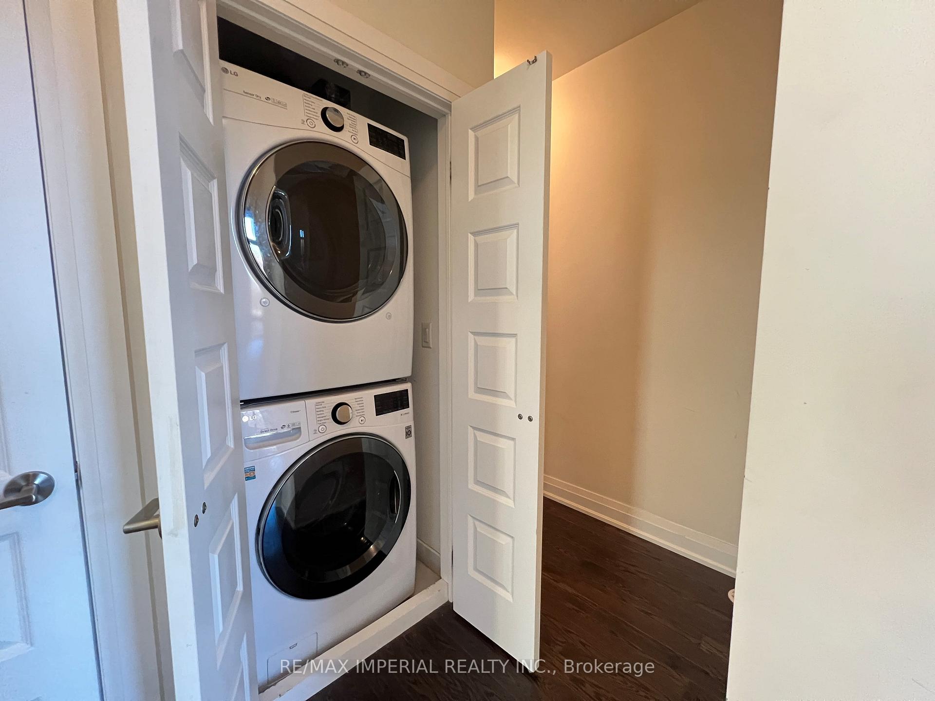 Photo 7 of Unit 93, 23 Eldora Avenue, North York, Newtonbrook West — HOMEH