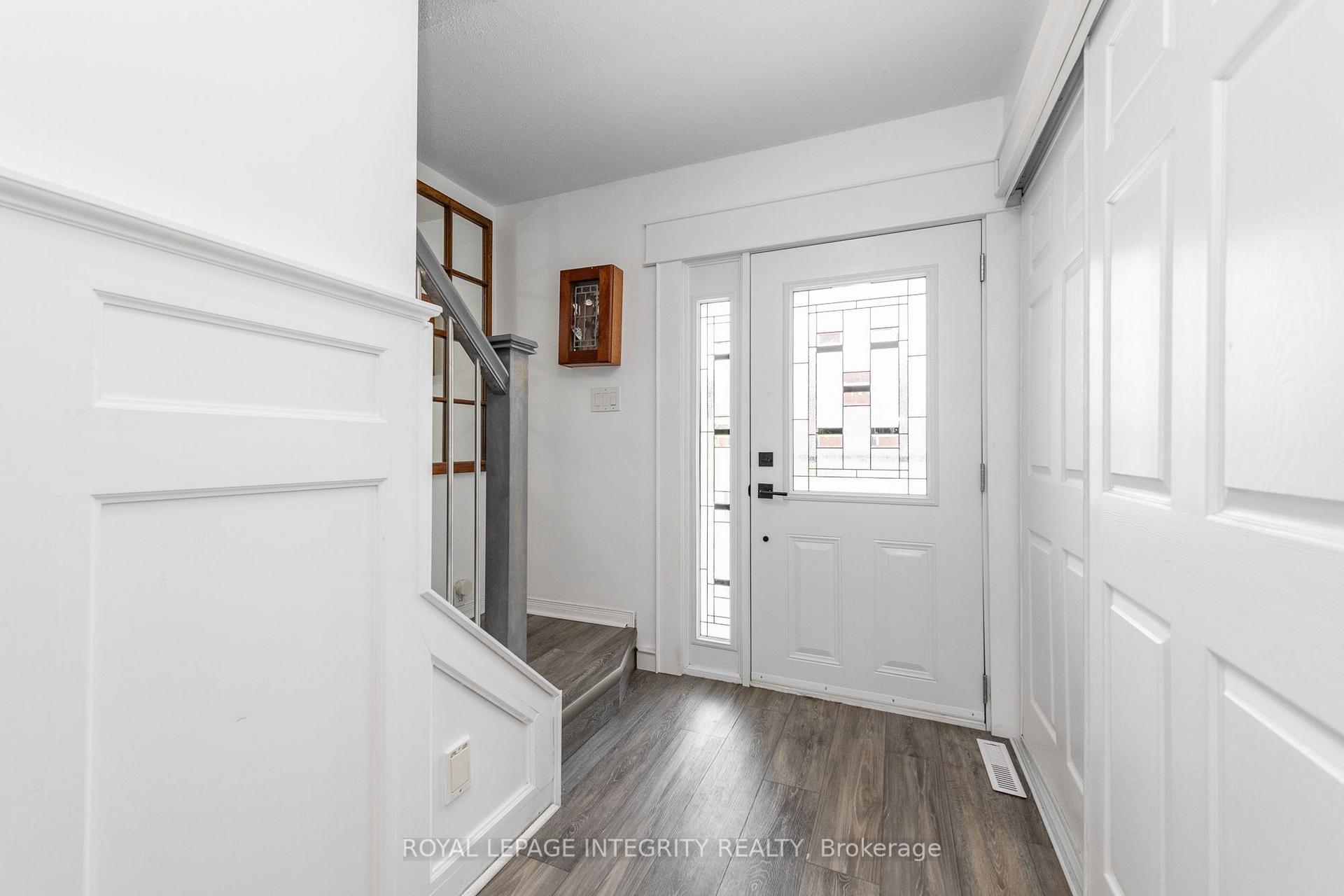Photo 4 of 95 Mcclellan Road, Ottawa, Sheahan Estates/Trend Village — HOMEH