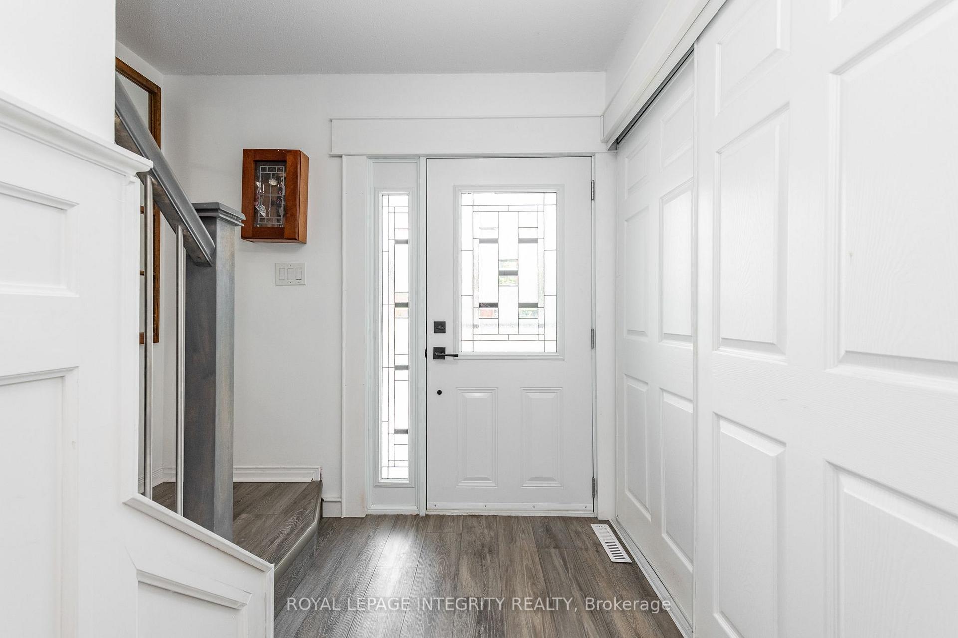 Photo 5 of 95 Mcclellan Road, Ottawa, Sheahan Estates/Trend Village — HOMEH