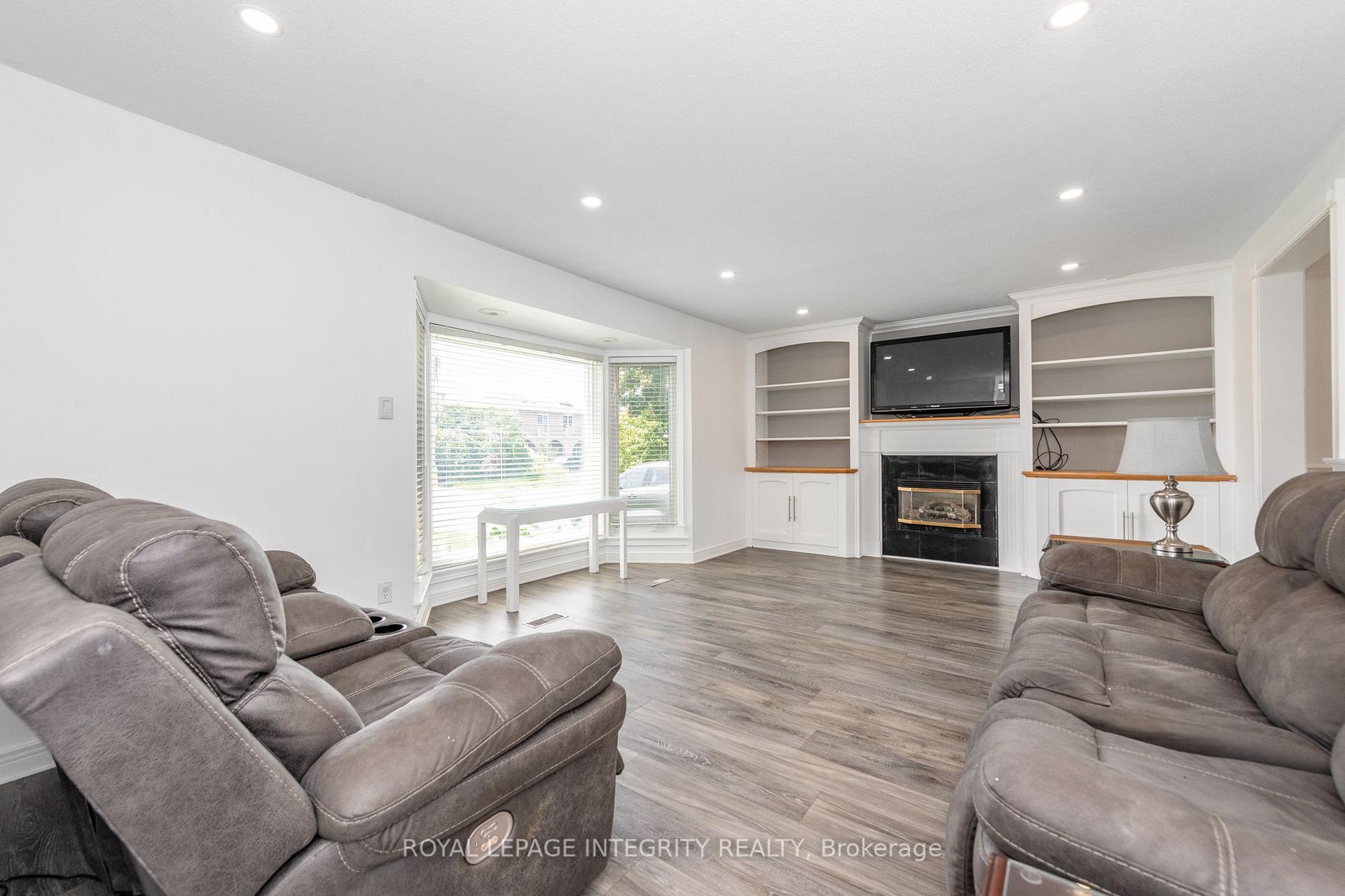 Photo 6 of 95 Mcclellan Road, Ottawa, Sheahan Estates/Trend Village — HOMEH