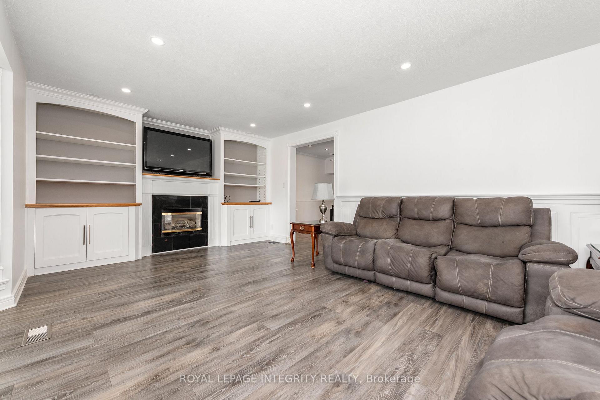 Photo 9 of 95 Mcclellan Road, Ottawa, Sheahan Estates/Trend Village — HOMEH