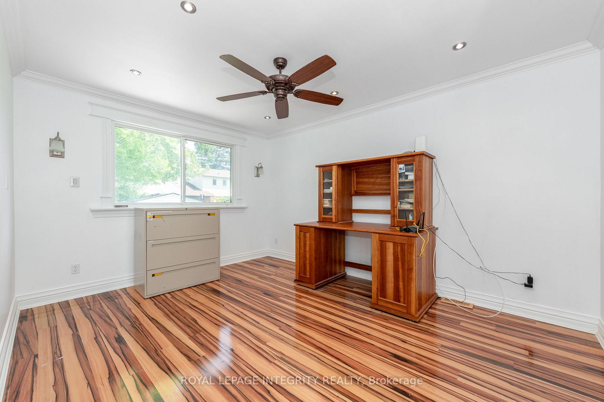 Photo 10 of 95 Mcclellan Road, Ottawa, Sheahan Estates/Trend Village — HOMEH