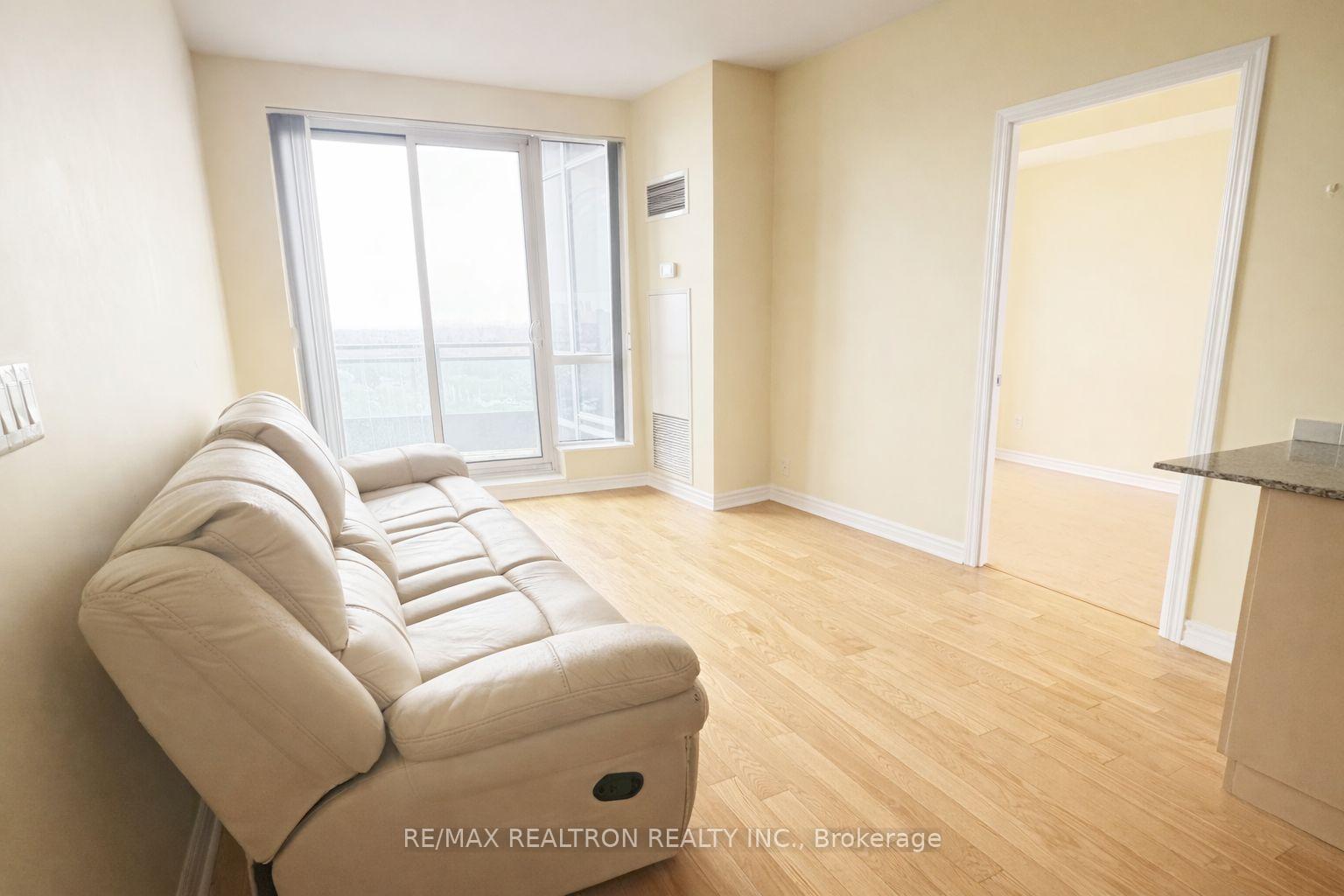 Photo 4 of Unit 1102, 18 Holmes Avenue, North York, Willowdale East — HOMEH