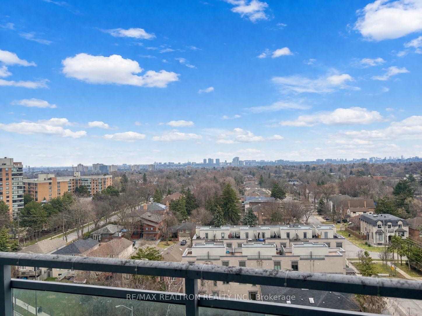 Photo 8 of Unit 1102, 18 Holmes Avenue, North York, Willowdale East — HOMEH