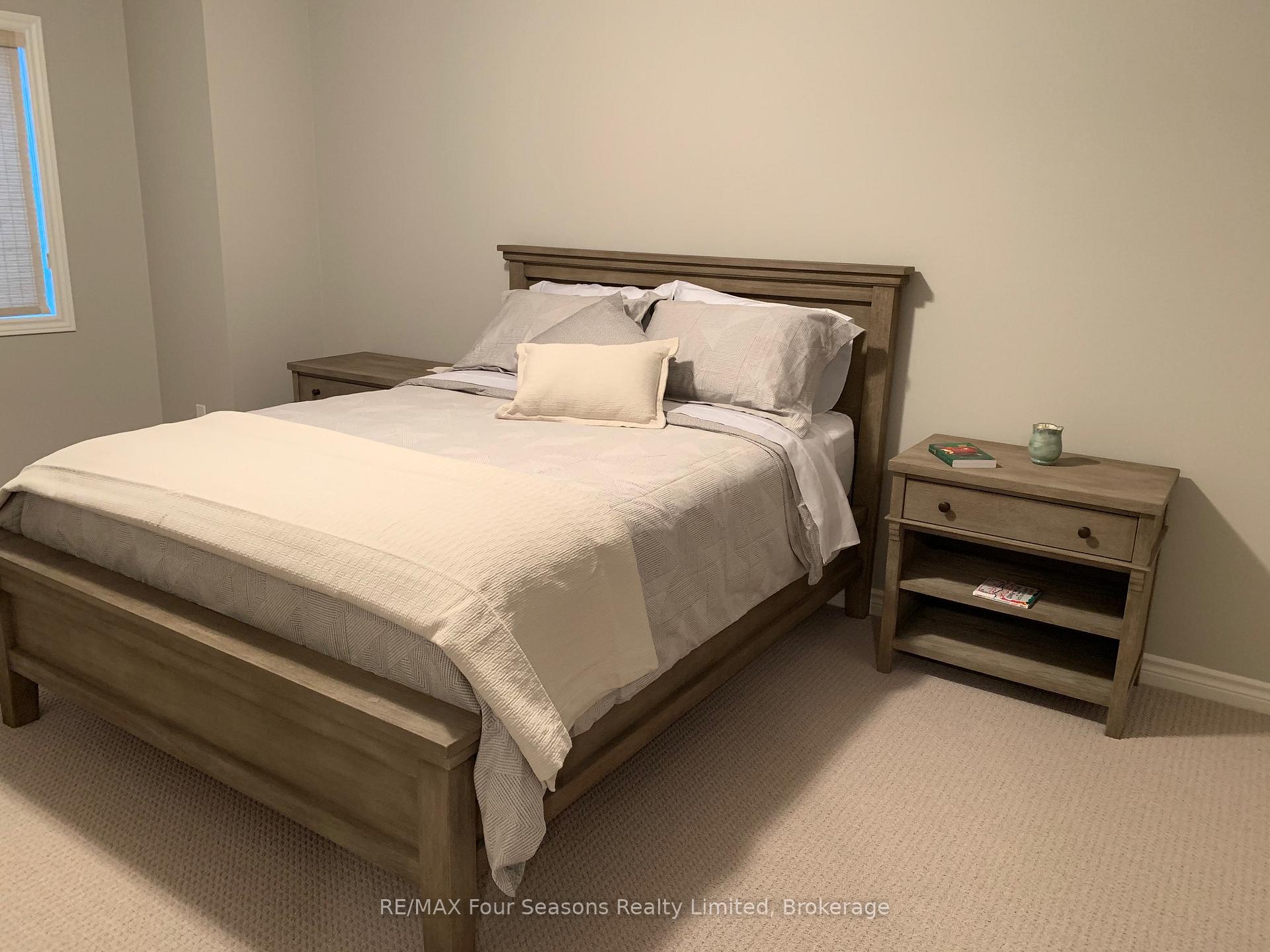 Photo 10 of 12 Robbie Way, Collingwood — HOMEH