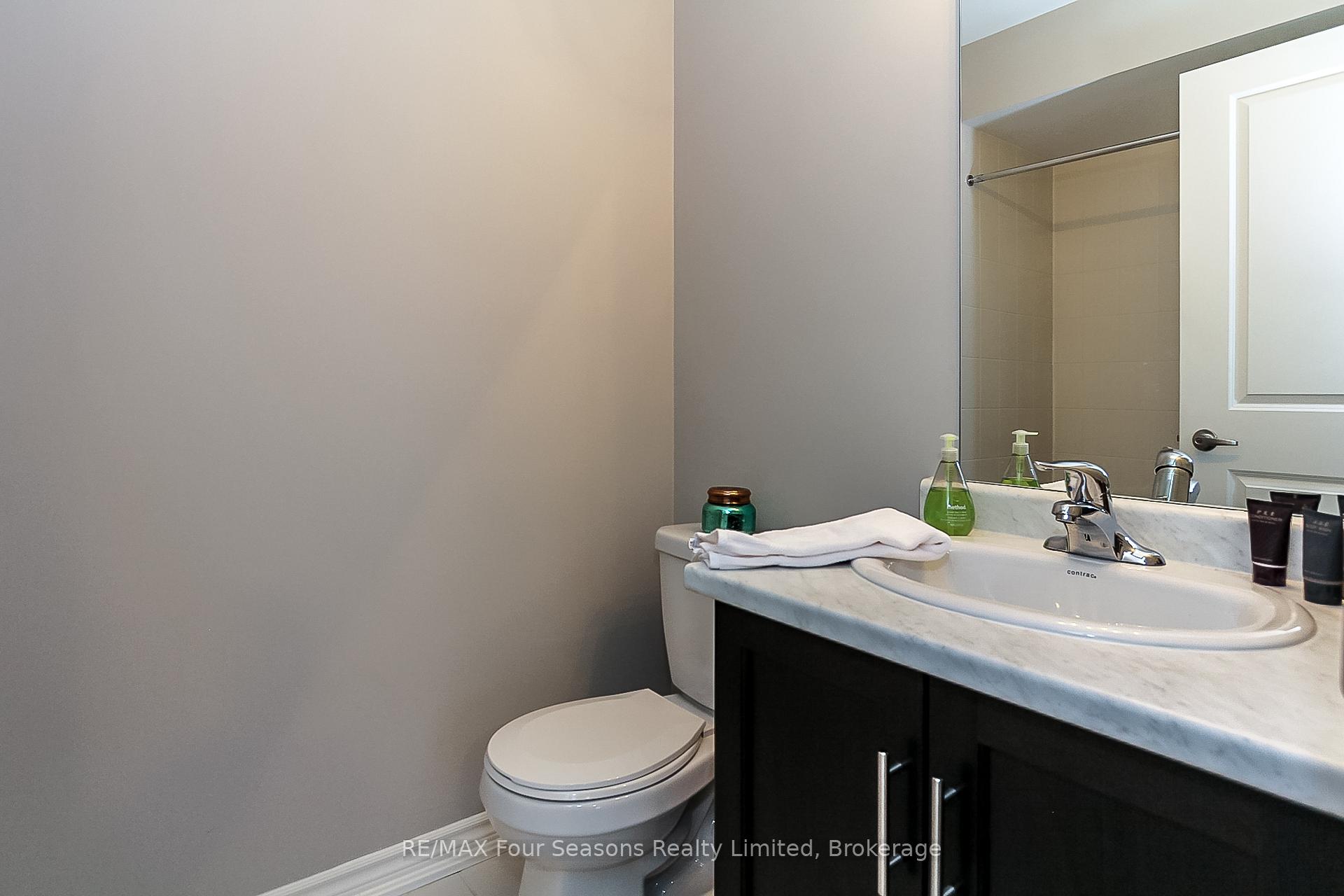 Photo 11 of 12 Robbie Way, Collingwood — HOMEH