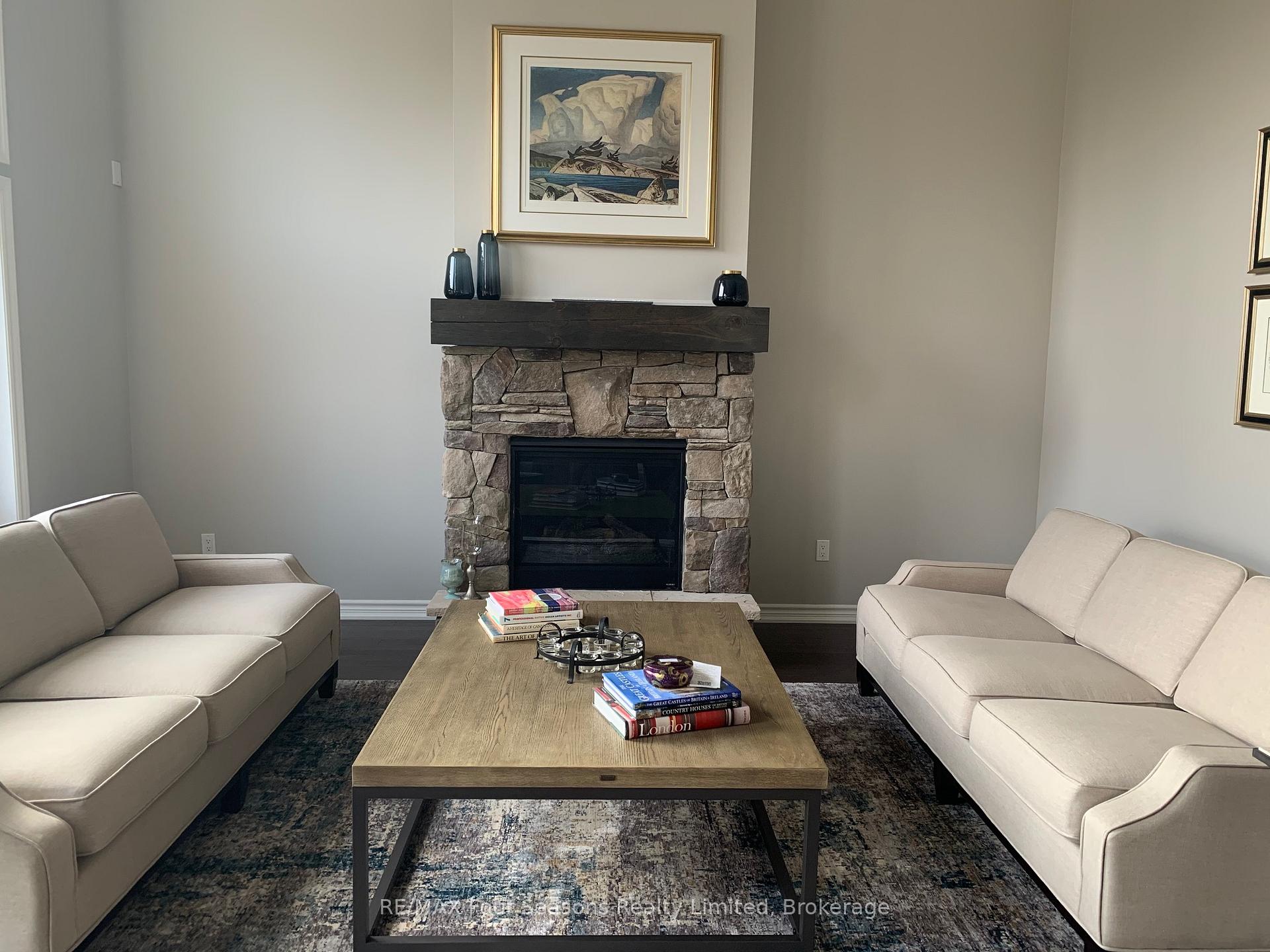 Photo 13 of 12 Robbie Way, Collingwood — HOMEH
