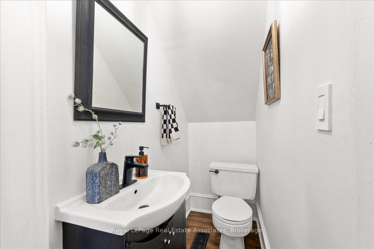 Photo 12 of 21 Peace Street, Brock, Cannington — HOMEH