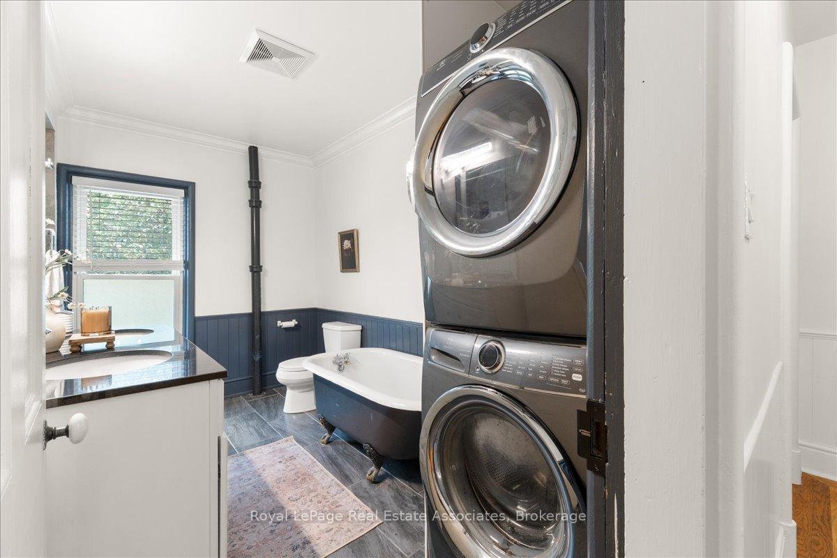 Photo 26 of 21 Peace Street, Brock, Cannington — HOMEH