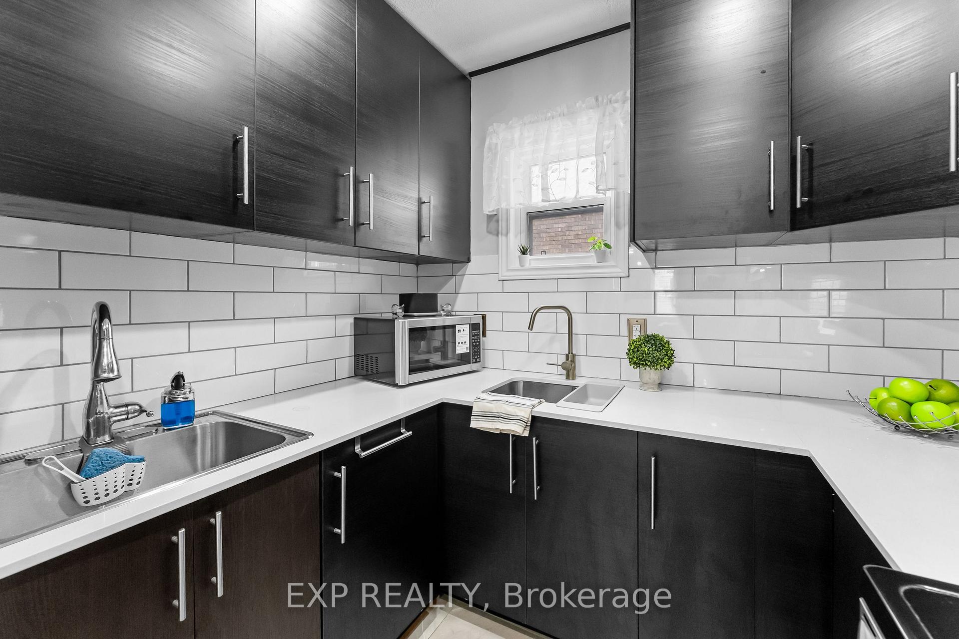 Photo 13 of 5939 Symmes Avenue, Niagara Falls, Dorchester — HOMEH