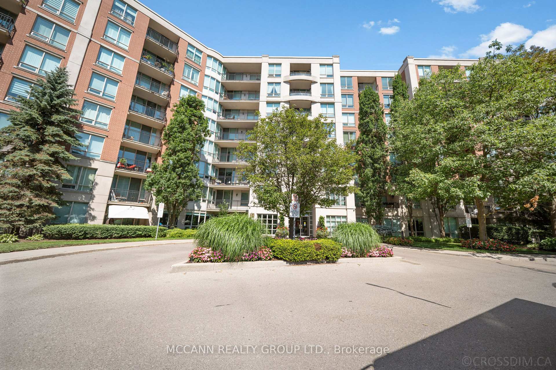 Photo 4 of Unit 221, 28 William Carson Crescent, North York, St. Andrew-Windfields — HOMEH