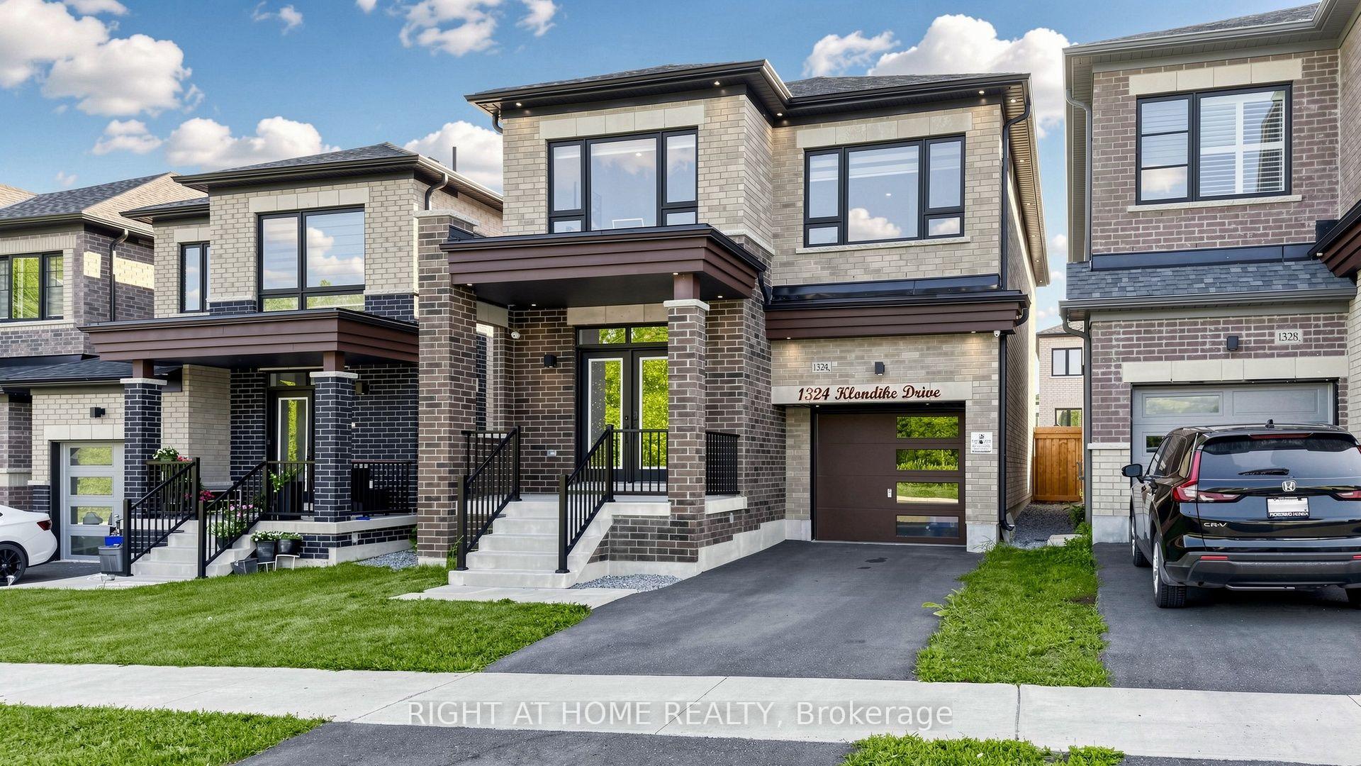 Photo 2 of 1324 Klondike Drive, Oshawa, Kedron — HOMEH