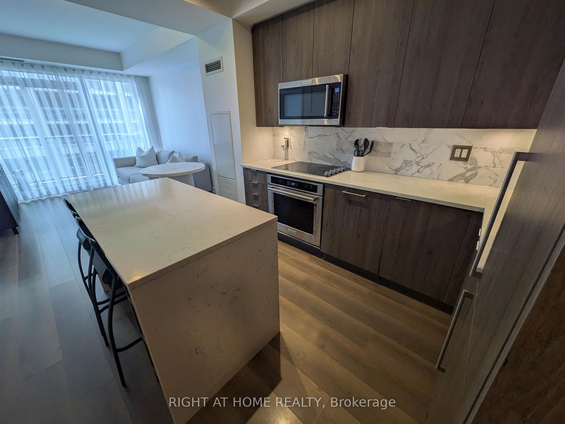 Photo 3 of Unit 628, 38 Iannuzzi Street, Toronto, Niagara — HOMEH