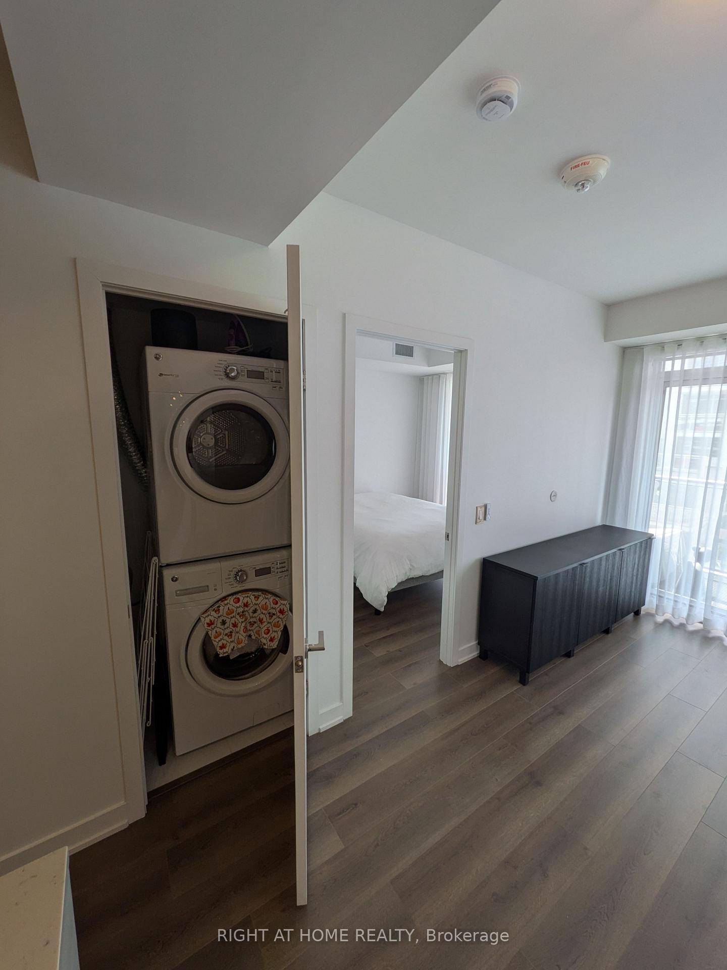 Photo 4 of Unit 628, 38 Iannuzzi Street, Toronto, Niagara — HOMEH