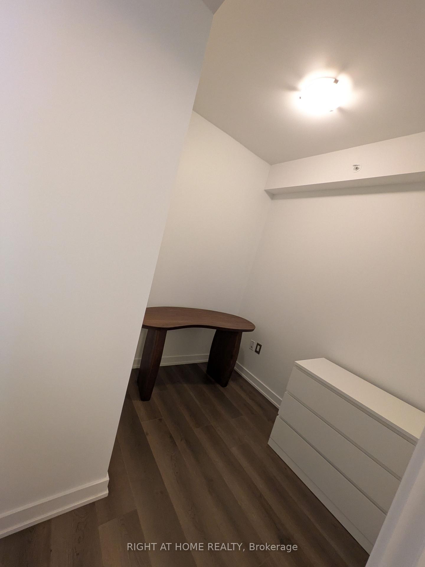 Photo 6 of Unit 628, 38 Iannuzzi Street, Toronto, Niagara — HOMEH