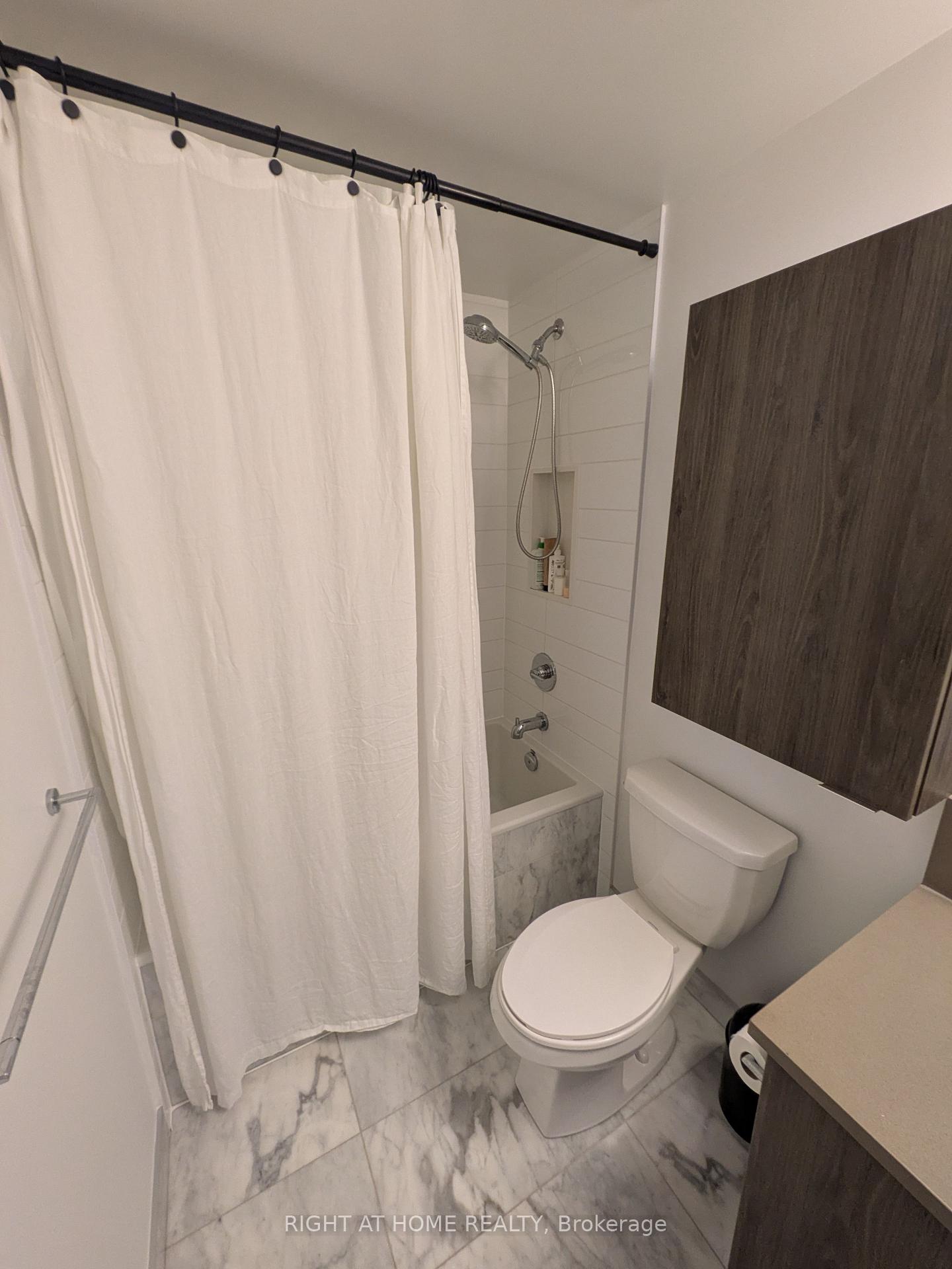 Photo 13 of Unit 628, 38 Iannuzzi Street, Toronto, Niagara — HOMEH