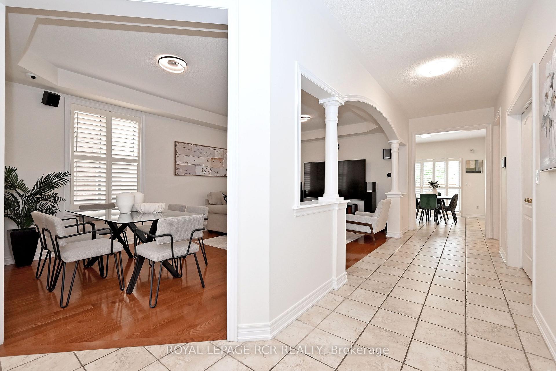 Photo 8 of 43 Ivy Glen Drive, Vaughan, Patterson — HOMEH